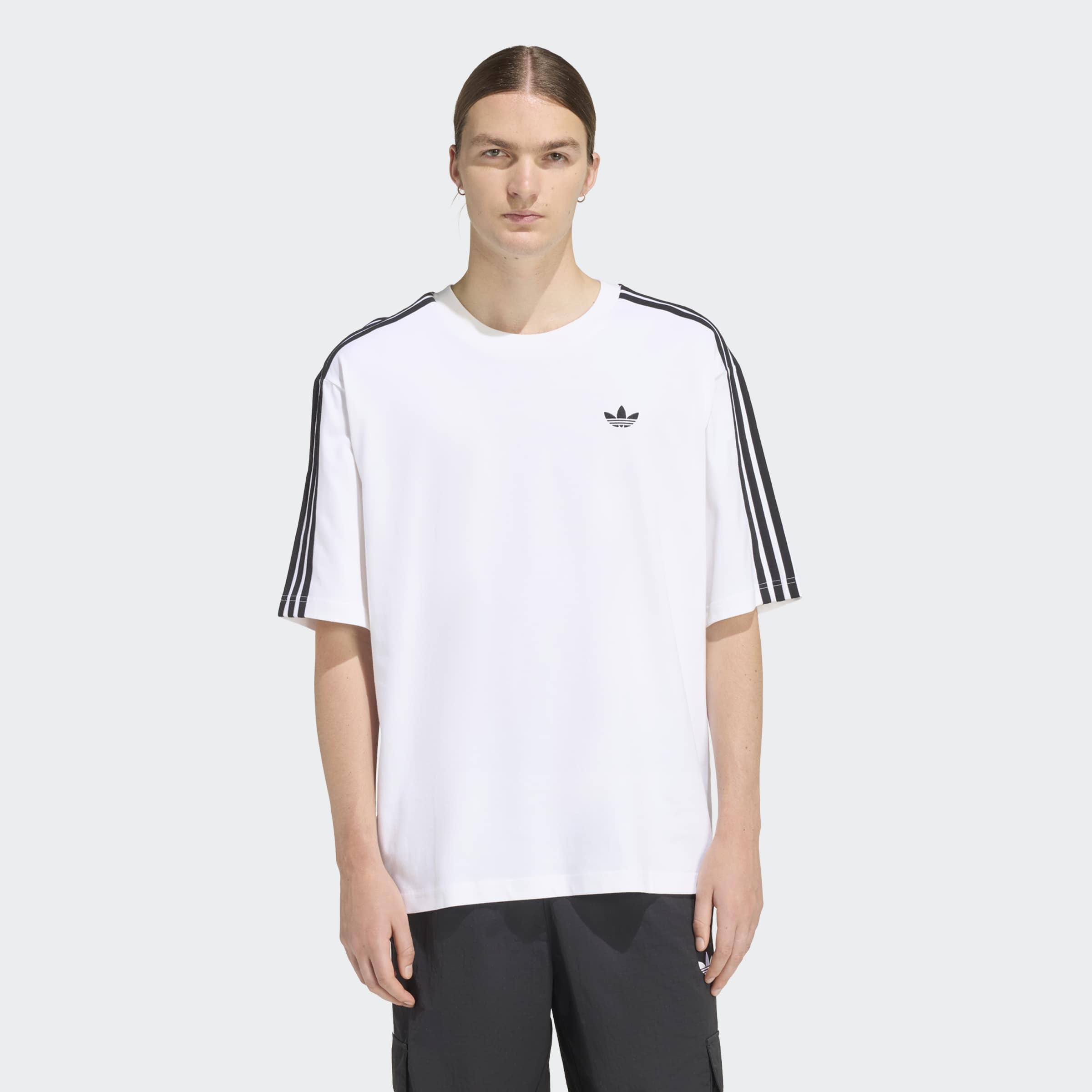 adidas Originals T-Shirt »ADICOLOR 3-STREIFEN OVERSIZE« mit Rundhalsausschnitt, ohne Verschluss, aus Baumwolle