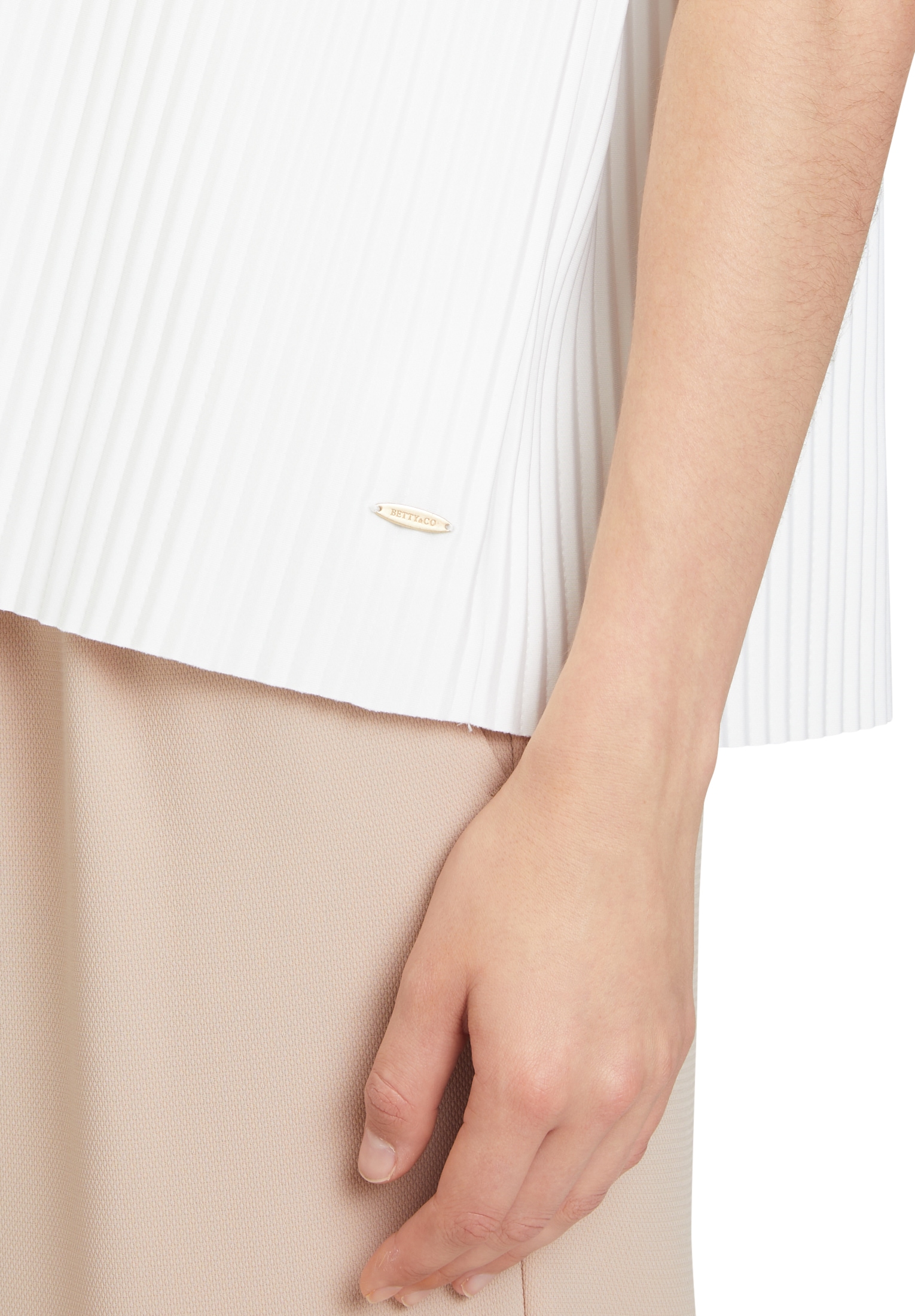 Betty&Co Kurzarmshirt »Betty & Co Damen Kurzarm-Shirt mit Plissee«, (1 tlg.), Plissee