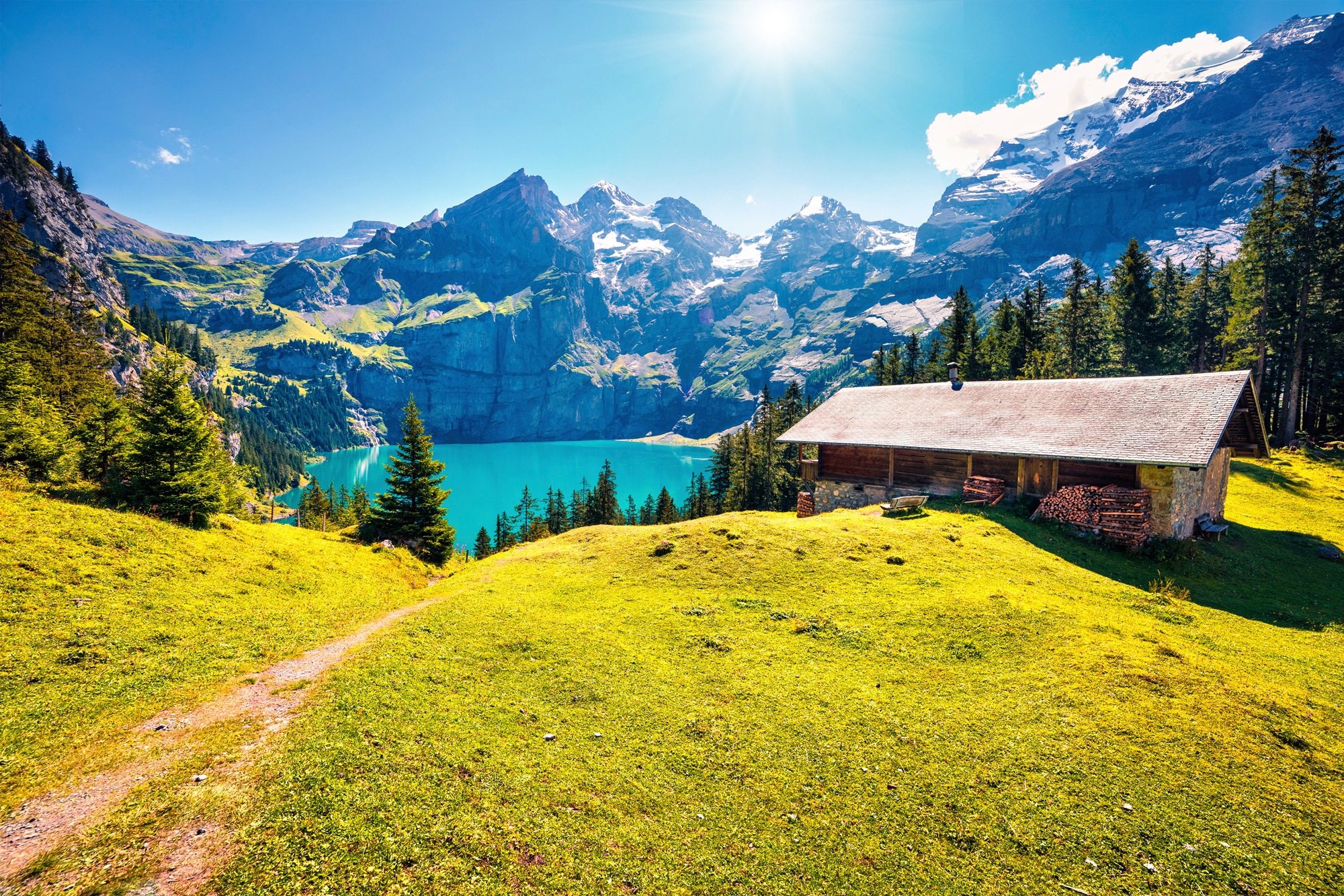 Papermoon Fototapete »ALPEN-SEE UND WIESE-SCHWEIZ«