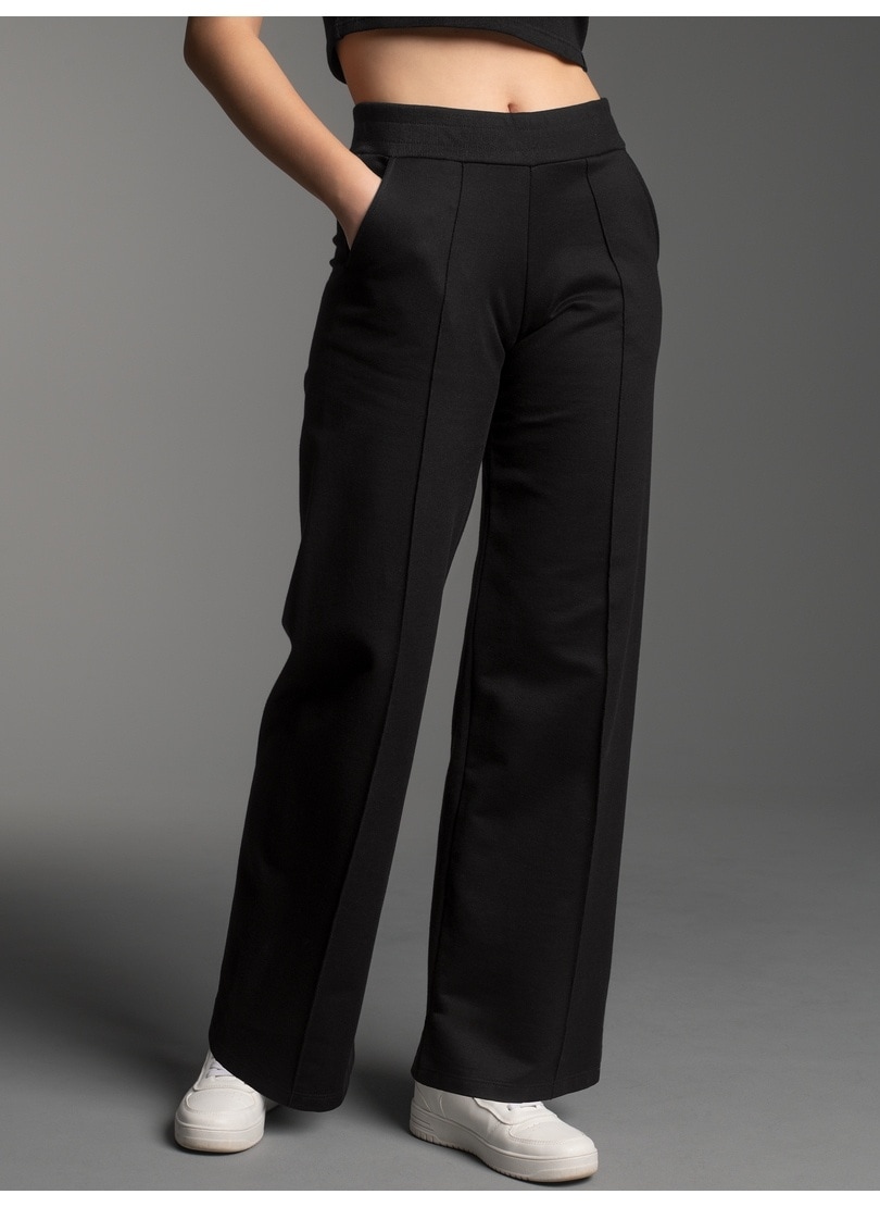 Trigema Jerseyhose "TRIGEMA Freizeithose mit weitem Bein und hohem Bund"