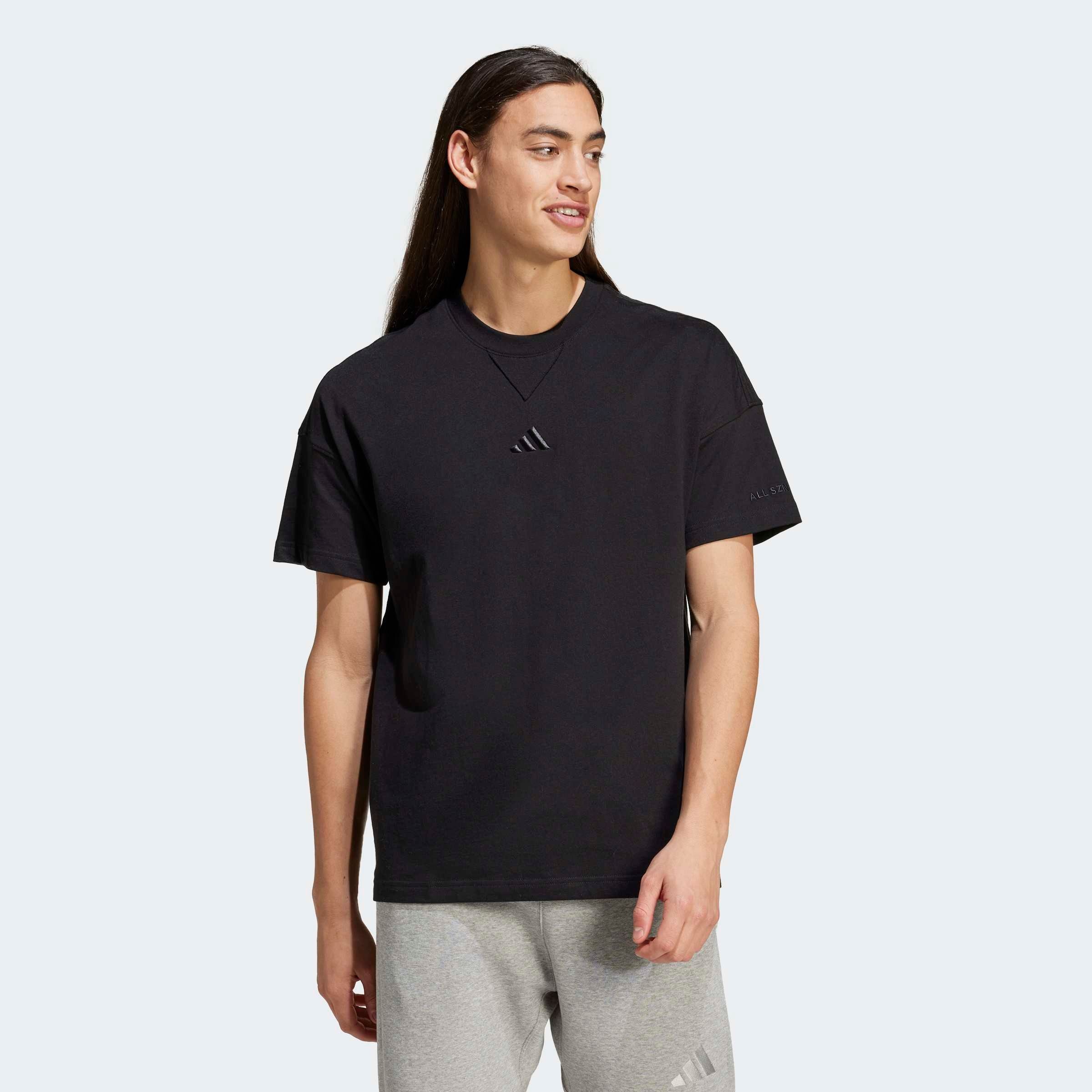 adidas Sportswear "M A SZN T" mit sportlichem Stil, Kurzarmdesign, ohne Verschluss, aus Baumwolle