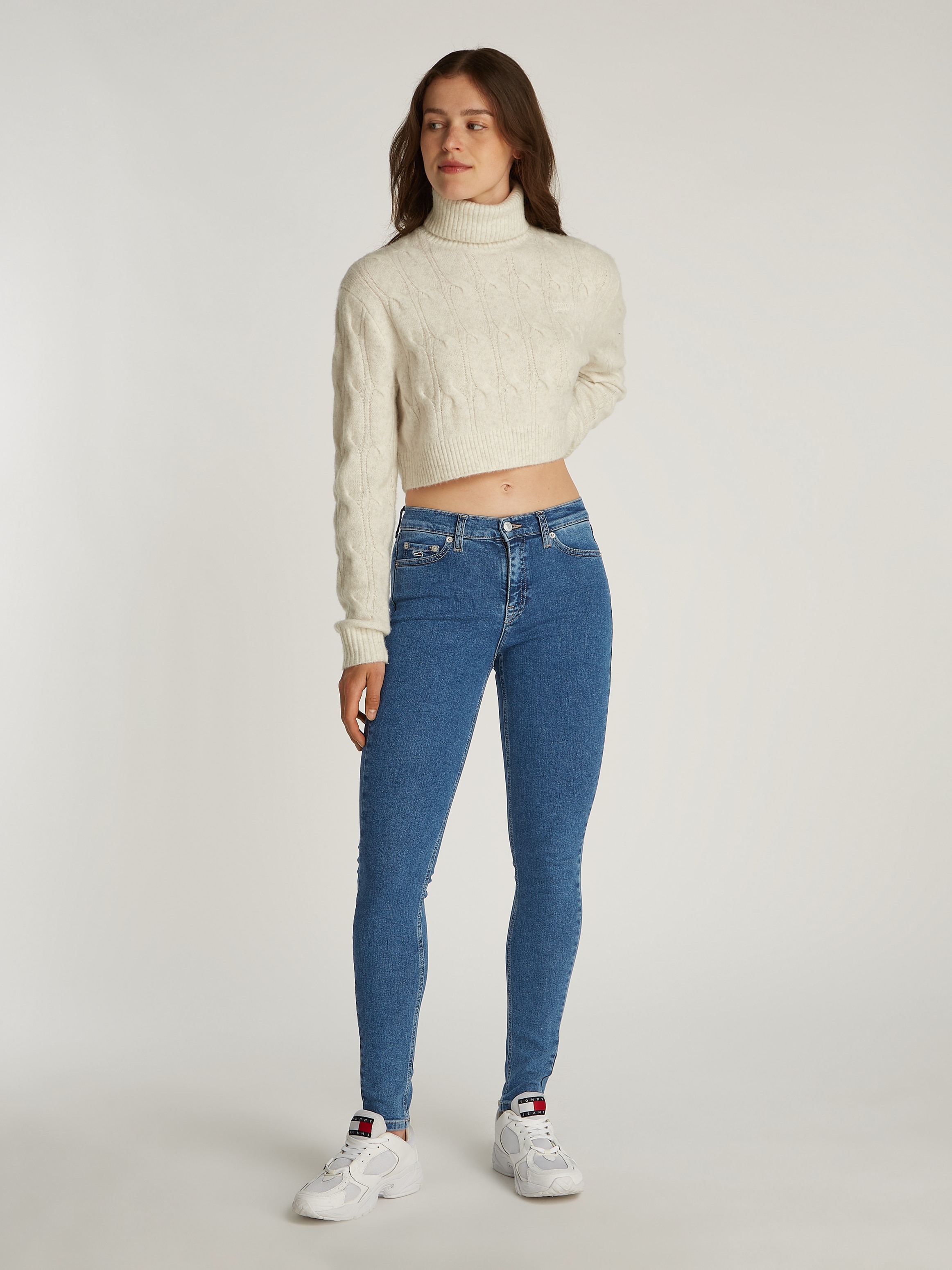 Tommy Jeans Skinny-fit-Jeans »Nora Mid Rise Skinny«, mit Waschung, mit Logo-Badge