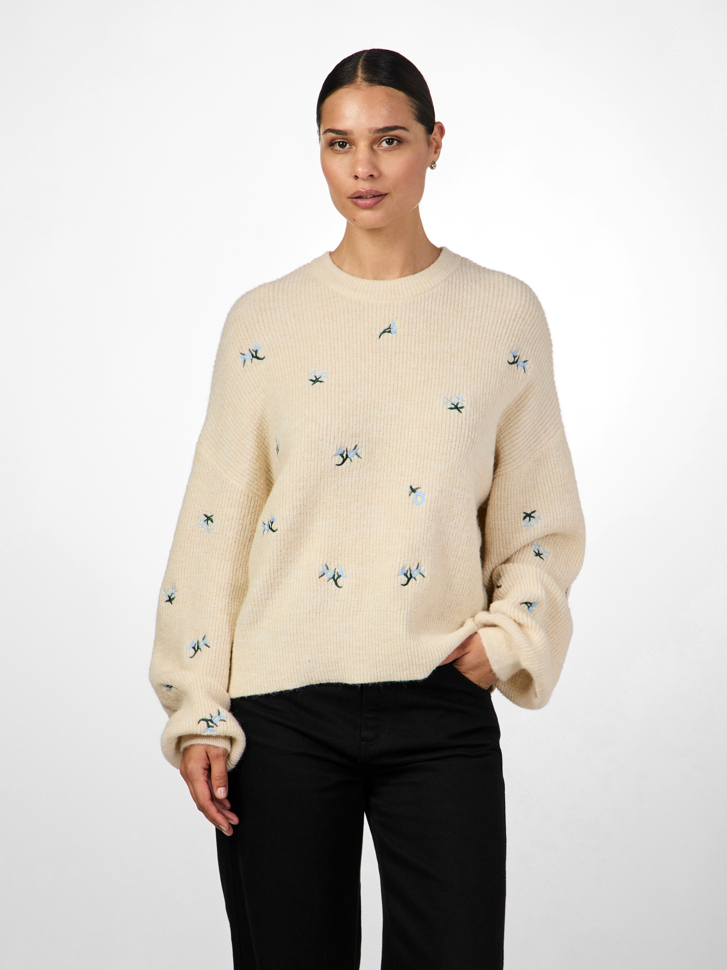 Y.A.S Rundhalspullover "YASFLEUR LS KNIT PULLOVER S. NOOS" mit Stickerei günstig online kaufen