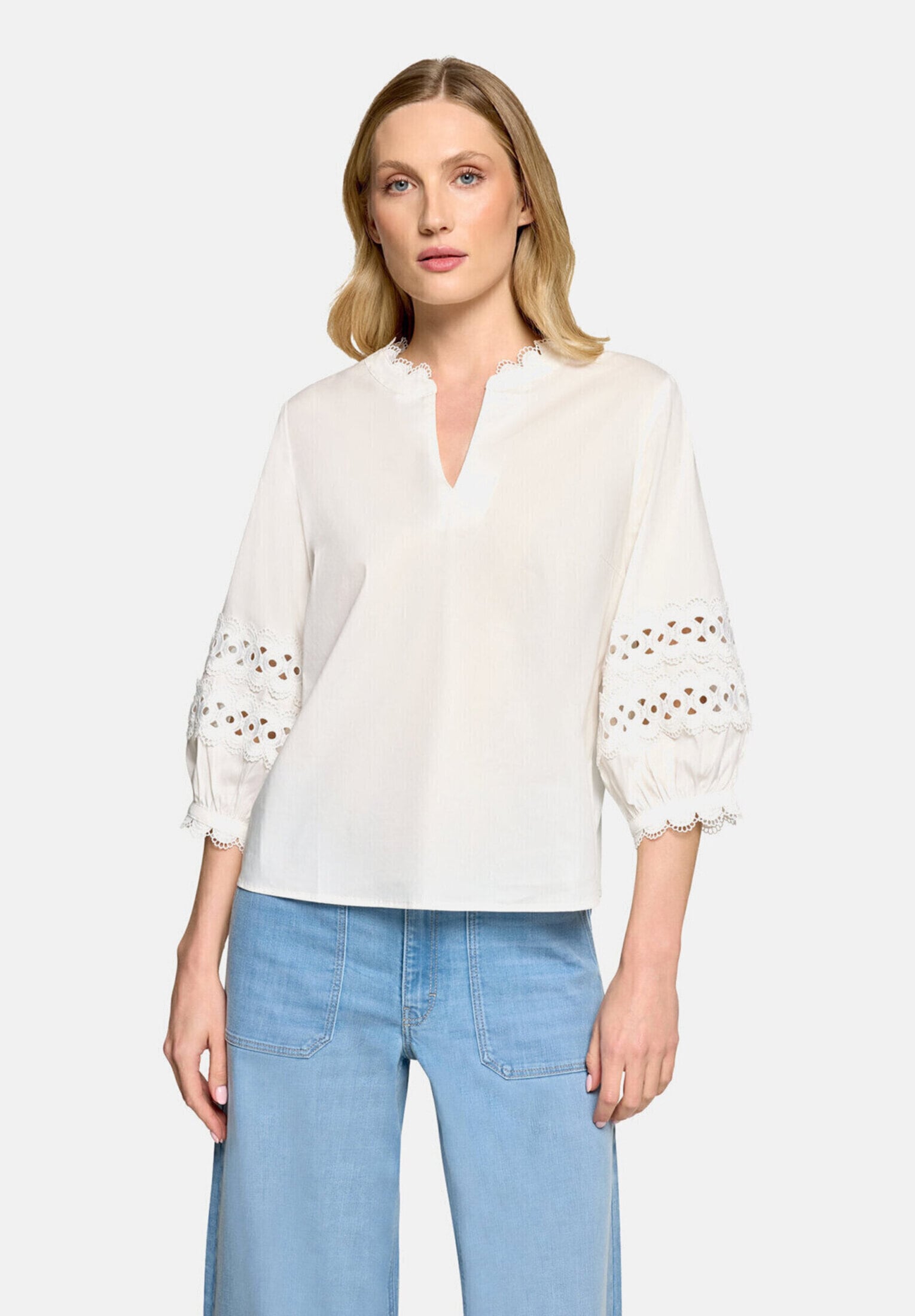 Betty&Co Schlupfbluse »Damen mit Spitzeneinsatz«