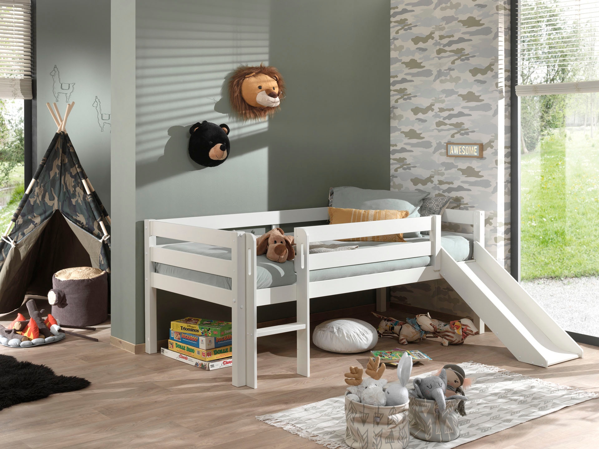 Vipack Spielbett »Pino, Kiefer massiv, Liegefläche 90/200, Made in Europe«, (inkl. Leiter, Absturzschutz, 2 Farben zur Auswahl), inkl. Rolllattenrost, wahlweise mit oder ohne Rutsche