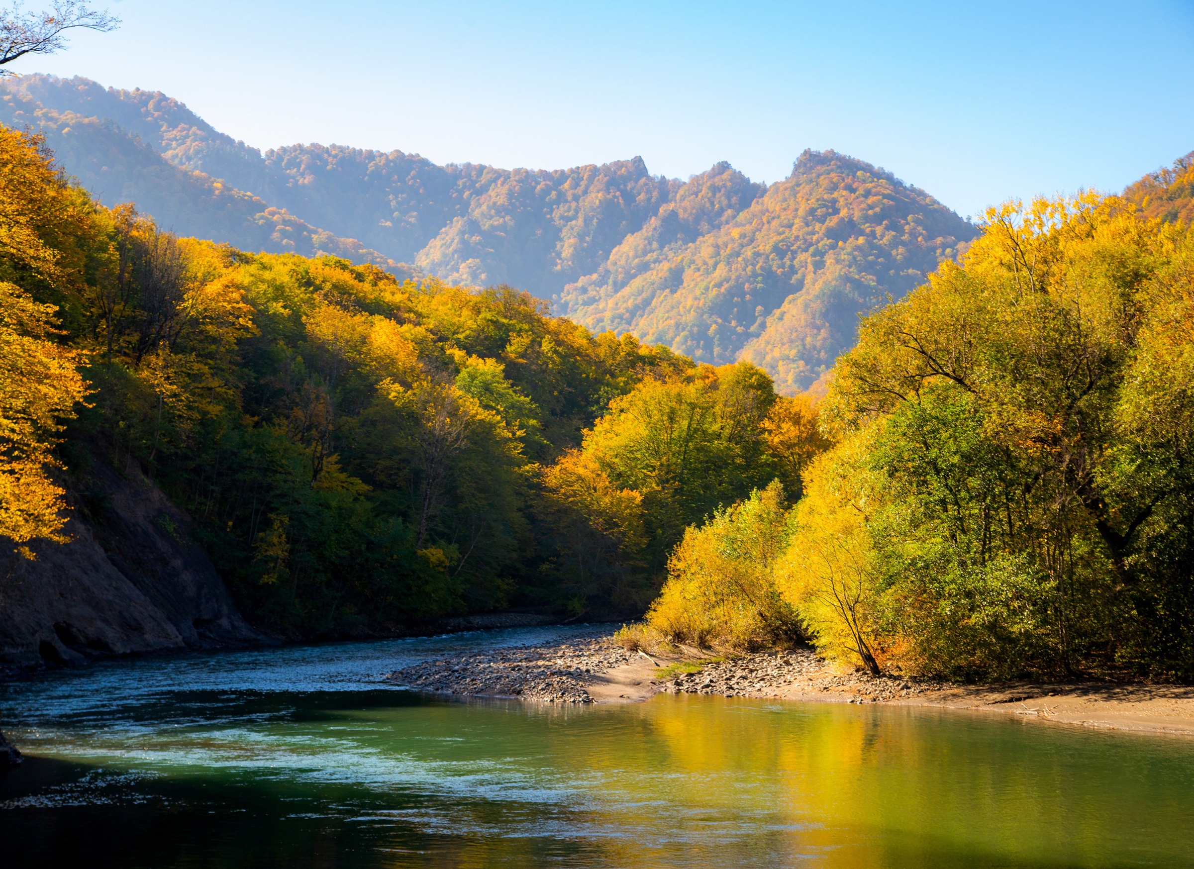 Fototapete PAPERMOON "Autumn Mountain Forest River", bunt, B:2,5m L:1,86m, Vlies, Tapeten - B/L: 2,5m x 1,86m, Bahnen: 5 Stk.
