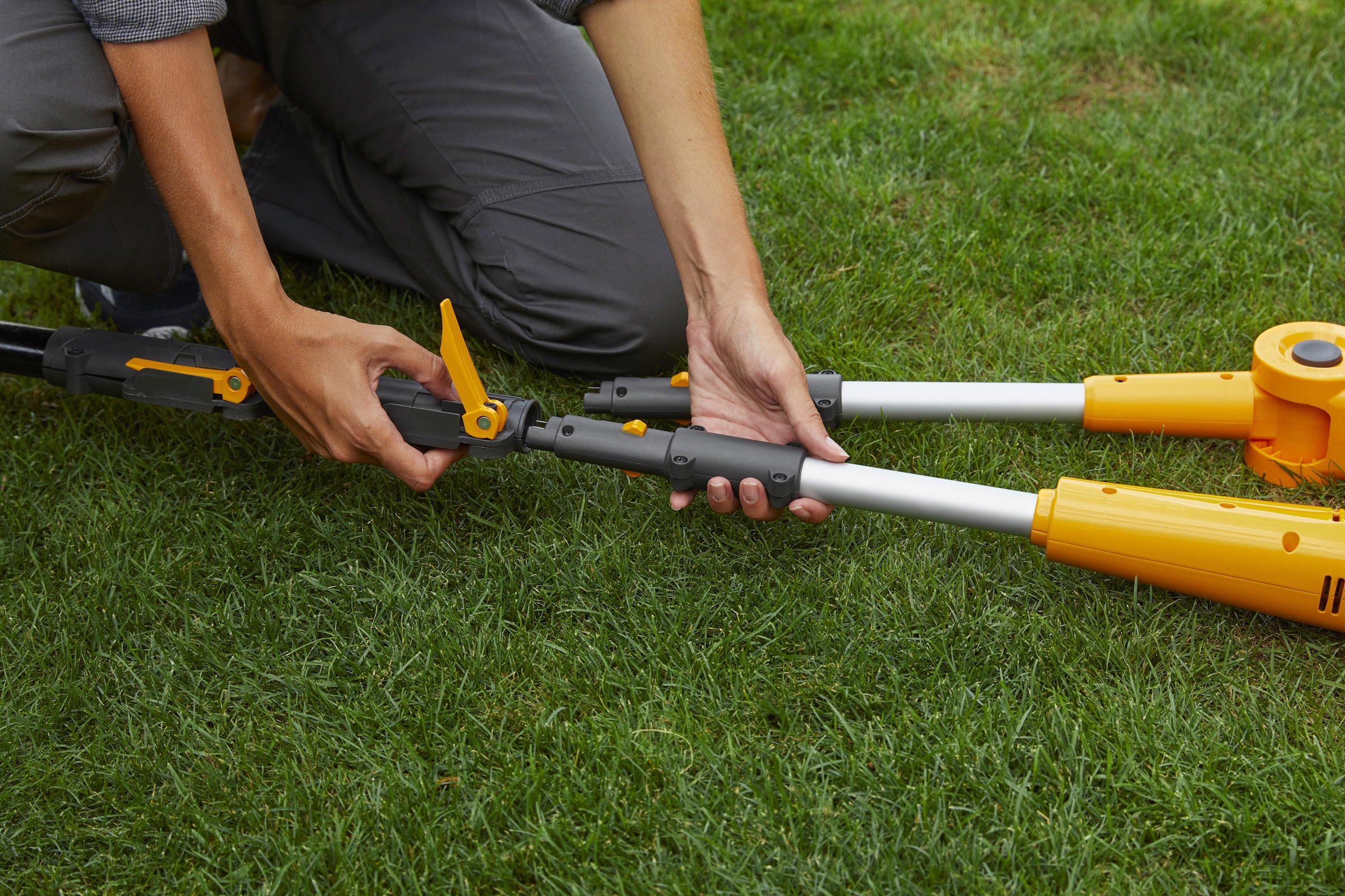 STIGA GARDEN Garten-Multifunktionsgerät »MT 100e«, (Spar-Set), Heckenschere und Kettensäge in einem, mit Akku 20V/4Ah und Ladegerät