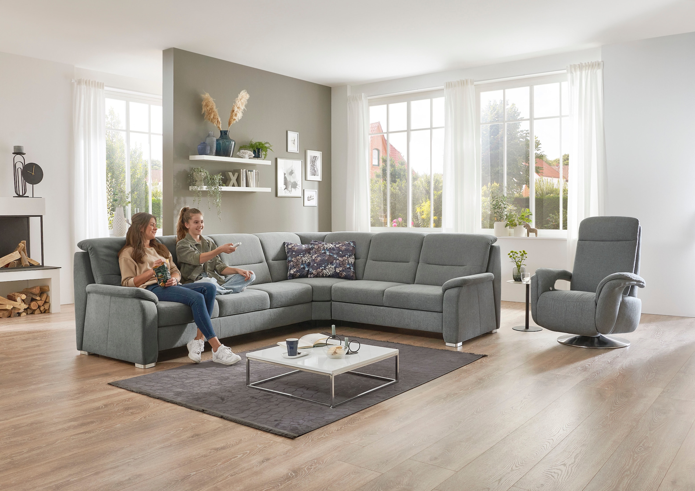 Die PlanBar Ecksofa »PP-HS10002« wahlweise mit Rückverstellung, Bettfunktion und Schubkasten