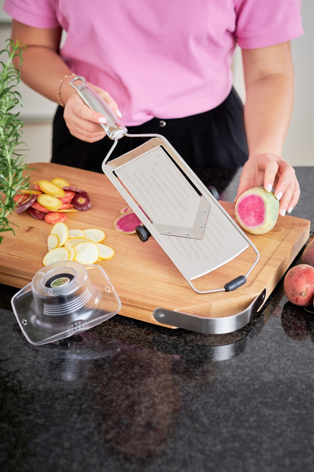 RÖSLE Gemüsehalter für Gemüsehobel, zum effizienten Reiben, spülmaschinenge günstig online kaufen