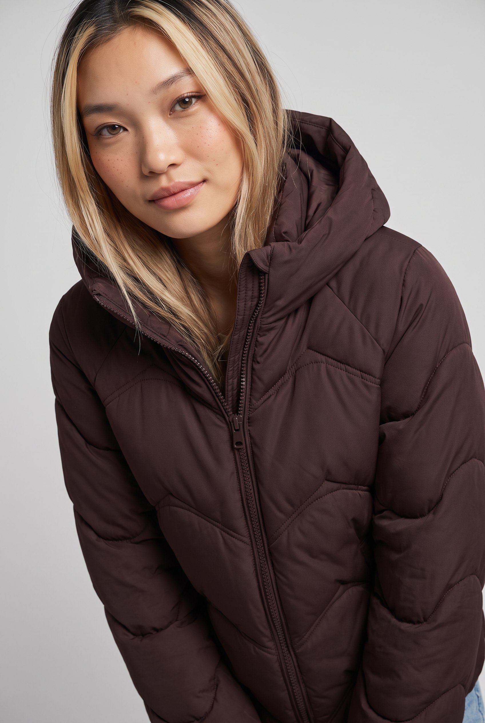 JDY Steppjacke "JDYPOWER SHORT HOOD PUFFER OTW HAB" mit Kapuze Kunstfaser