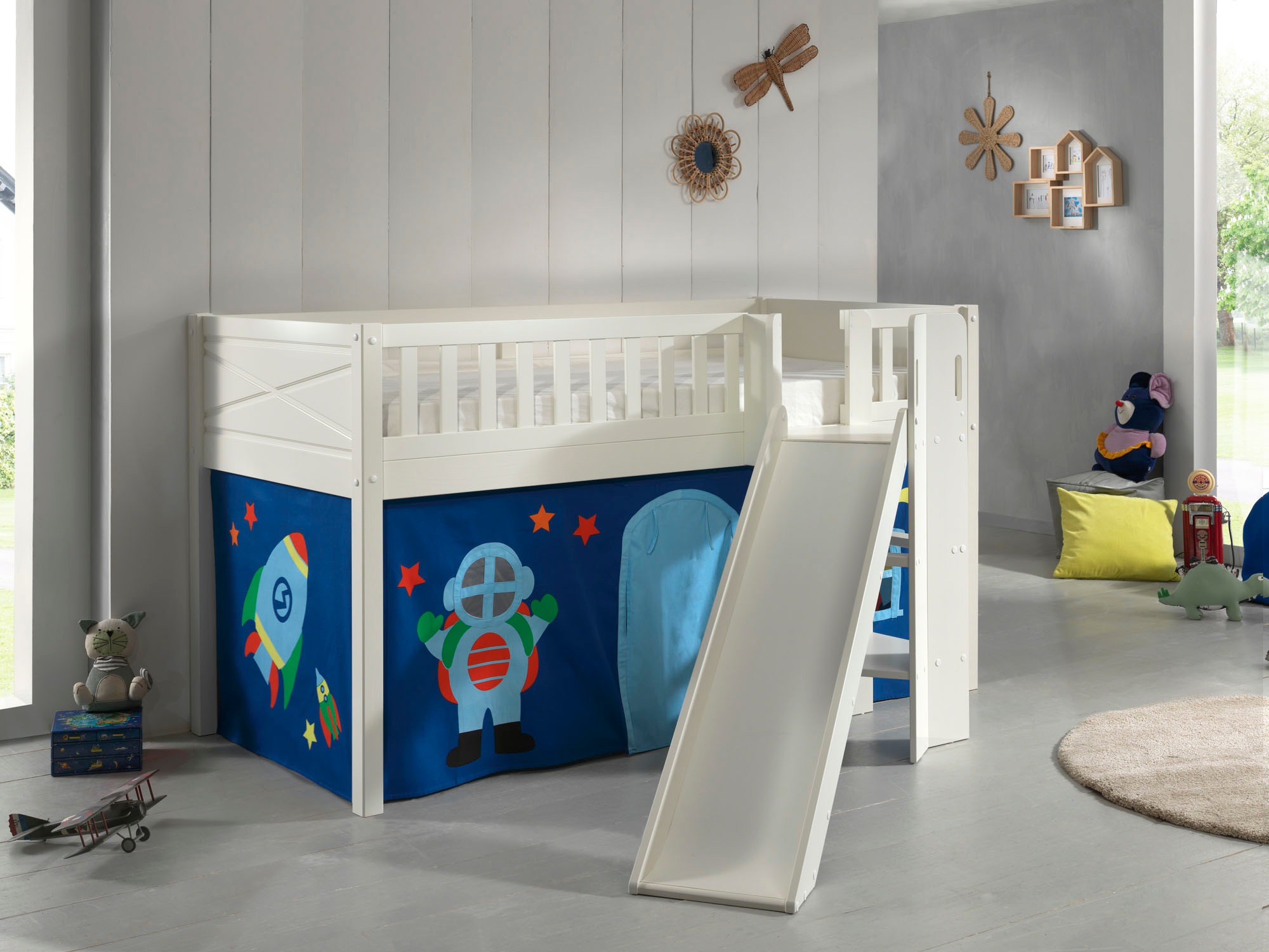 Vipack Hochbett »Scott«, (Made in Europe), m. Rutsch-/Leiterturm, LF 90x200 cm, Vorhang, Tunnel, 4 Designs