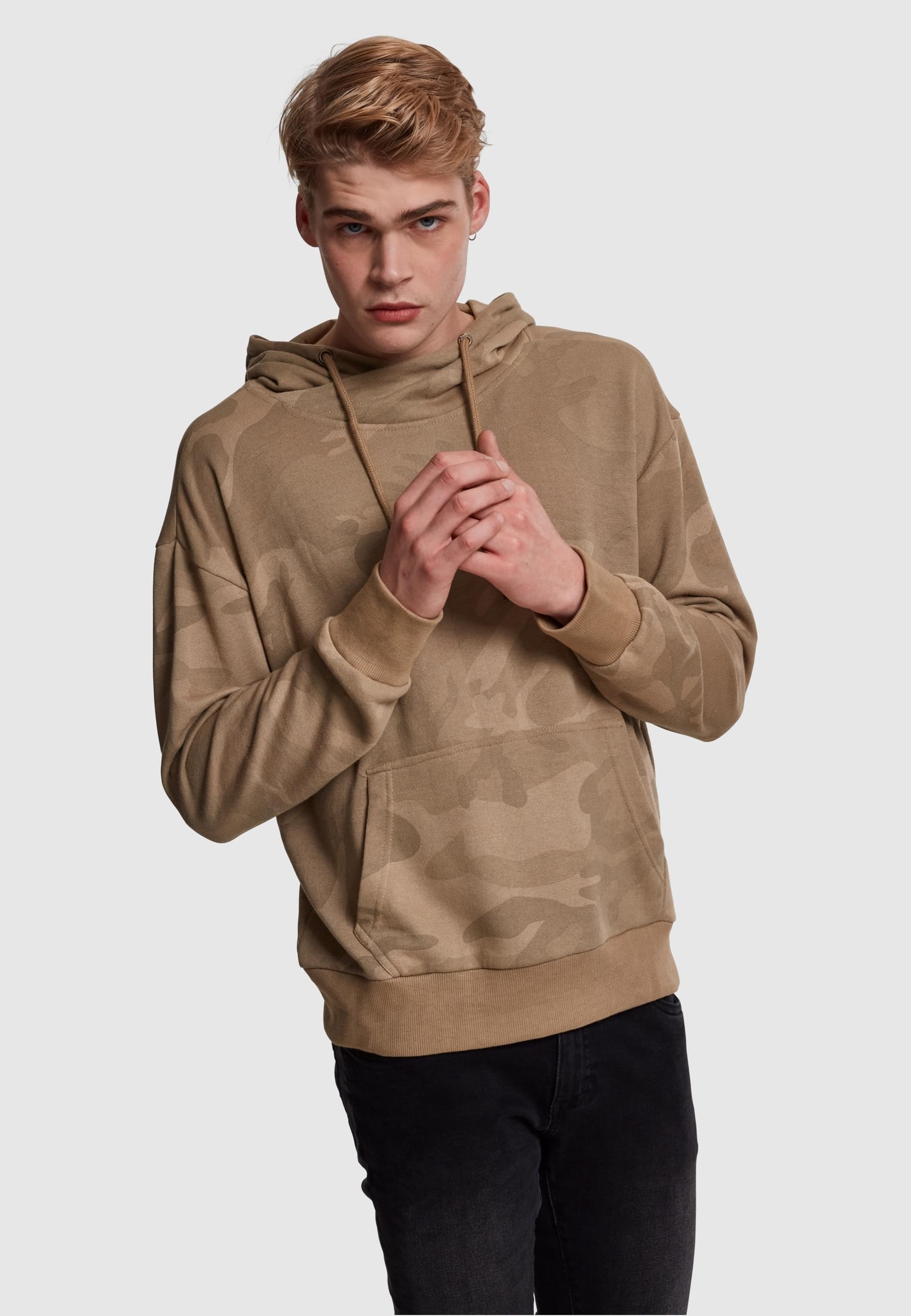 URBAN CLASSICS Kapuzensweatshirt »Urban Classics Herren High Neck Camo Hoody«, (1 tlg.)