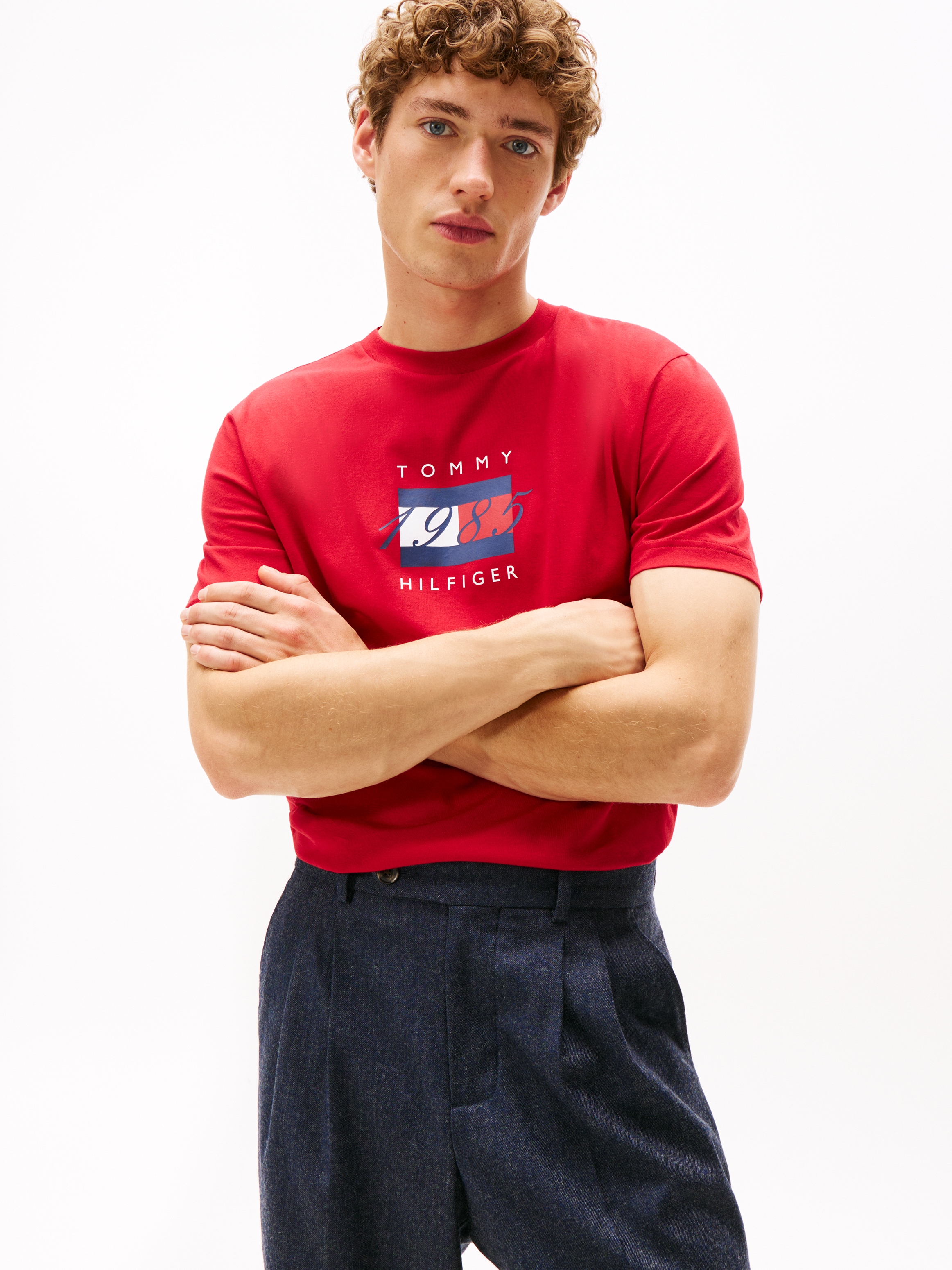 Tommy Hilfiger T-Shirt "LINEAR FLAG GRAPHIC", Rundhals, regular fit, Jersey günstig online kaufen