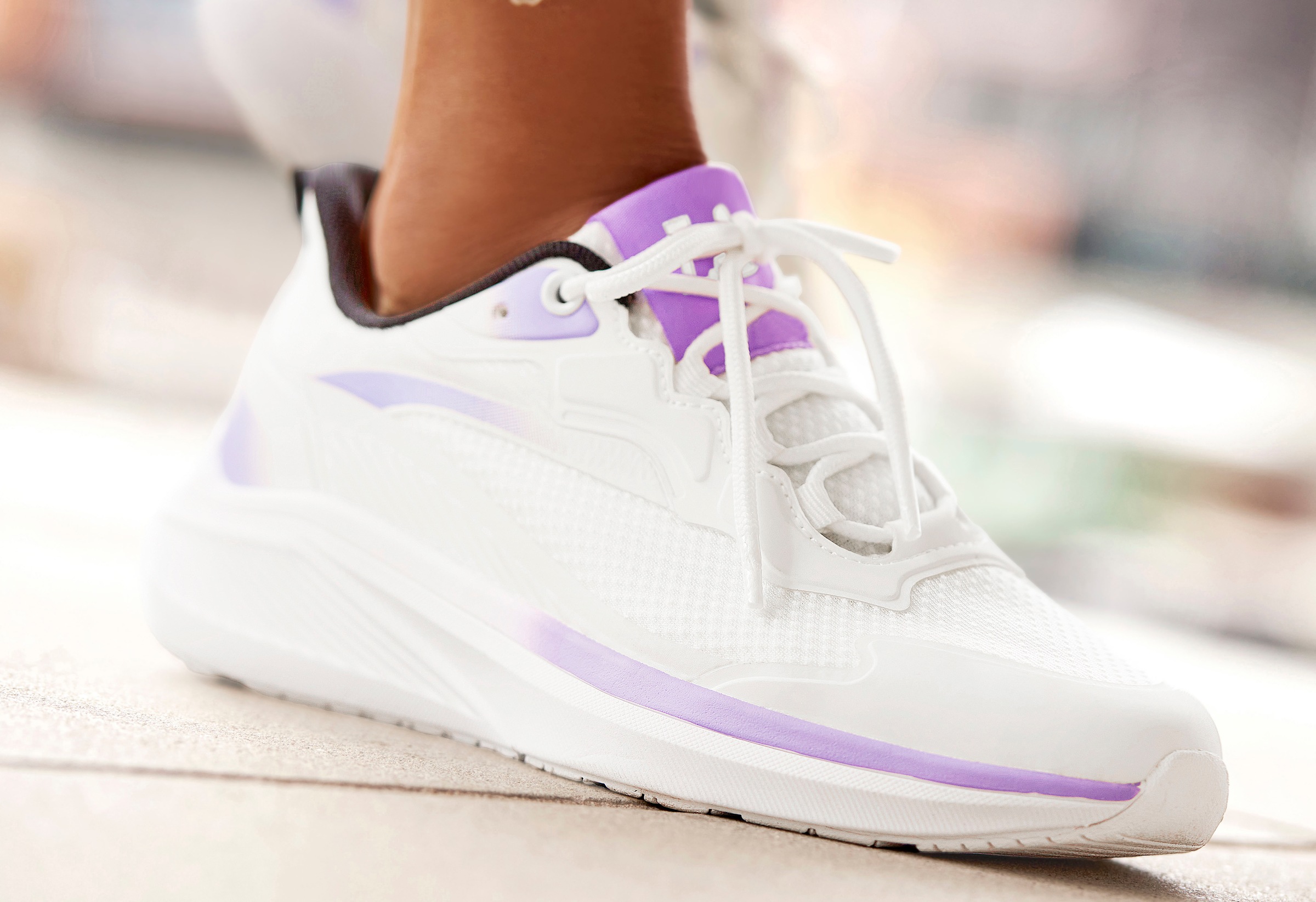 LASCANA ACTIVE Sneaker "Turnschuhe," mit modischen Farbdetails VEGAN günstig online kaufen