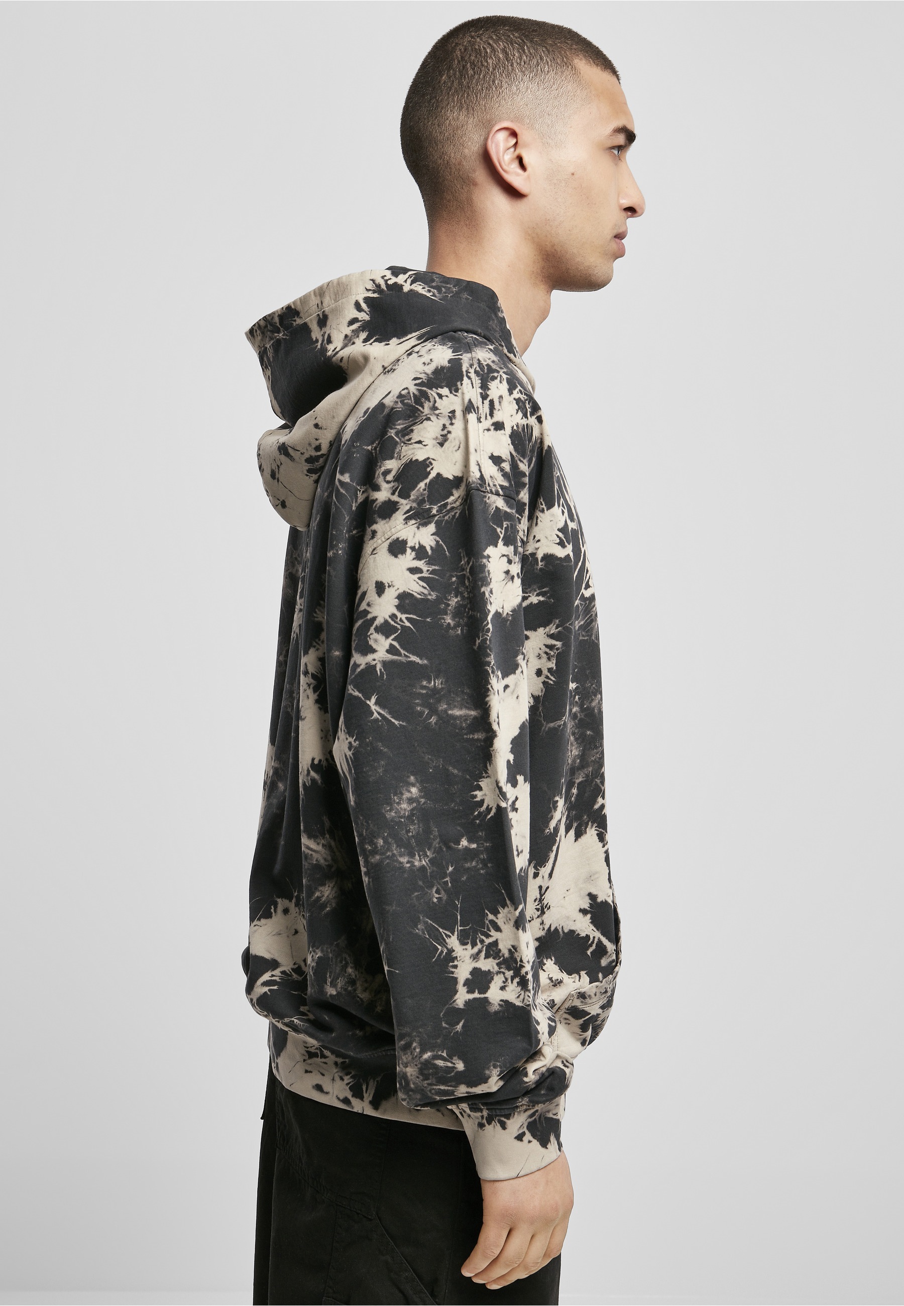 URBAN CLASSICS Rundhalspullover »Urban Classics Herren Bleached Hoody« 1 Stk.