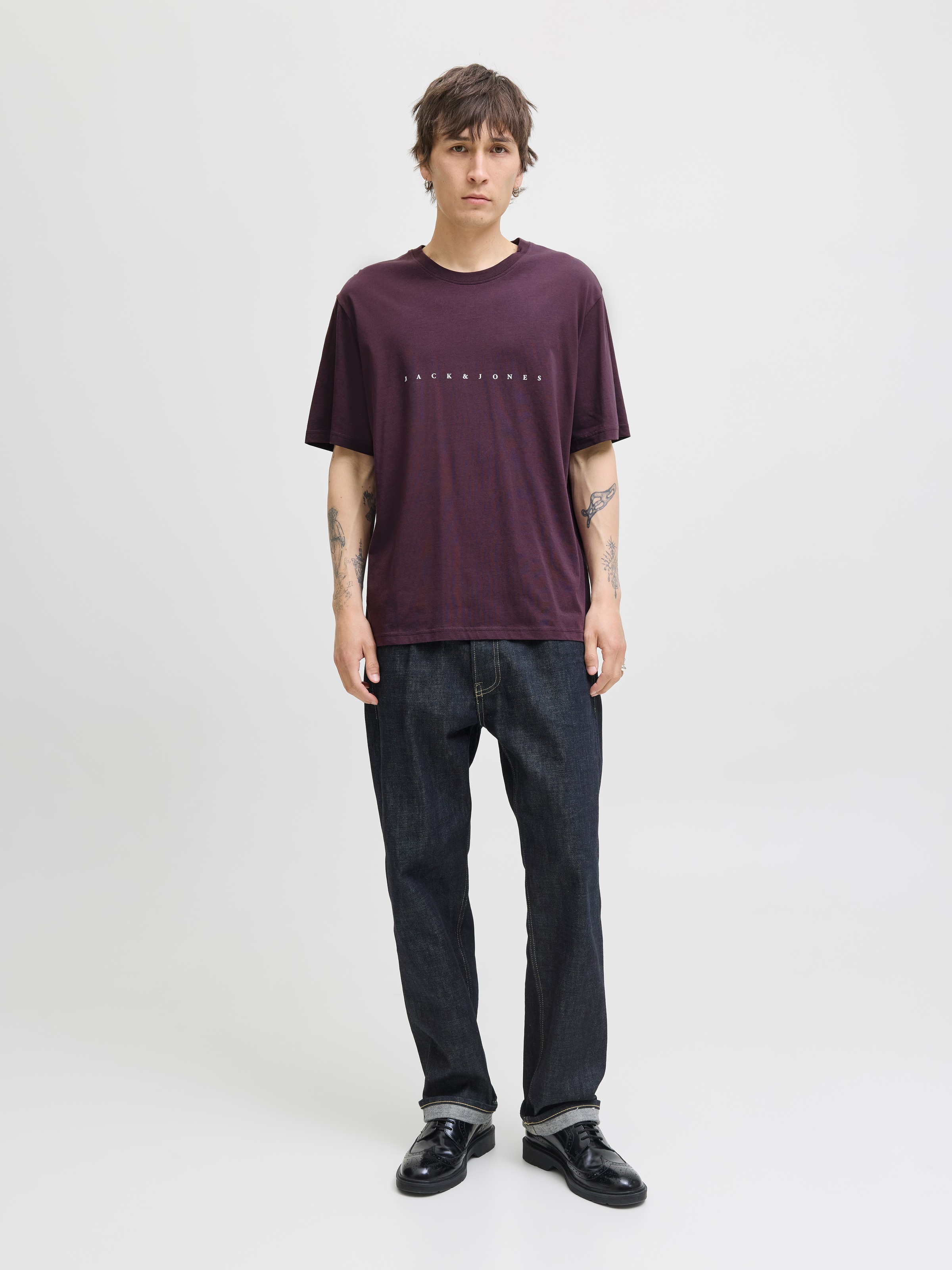 Jack & Jones Rundhalsshirt »JJESTAR JJ TEE SS NOOS«, mit Logo Schriftzug