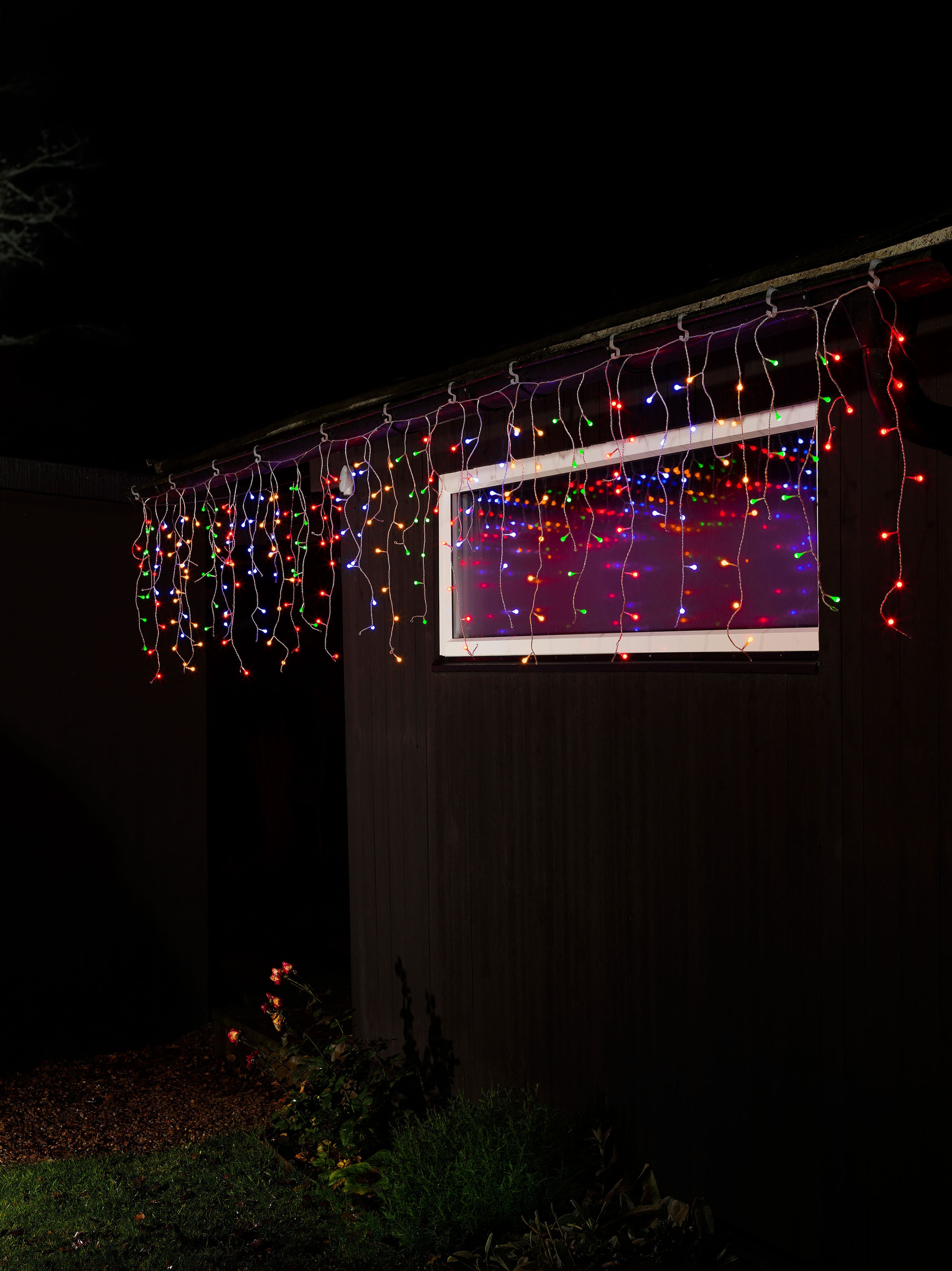 KONSTSMIDE LED-Lichtervorhang »Weihnachtsdeko aussen«, 200 St.-flammig, LED Eisregen Lichtervorhang, mit bunten Globes, 200 bunte Dioden