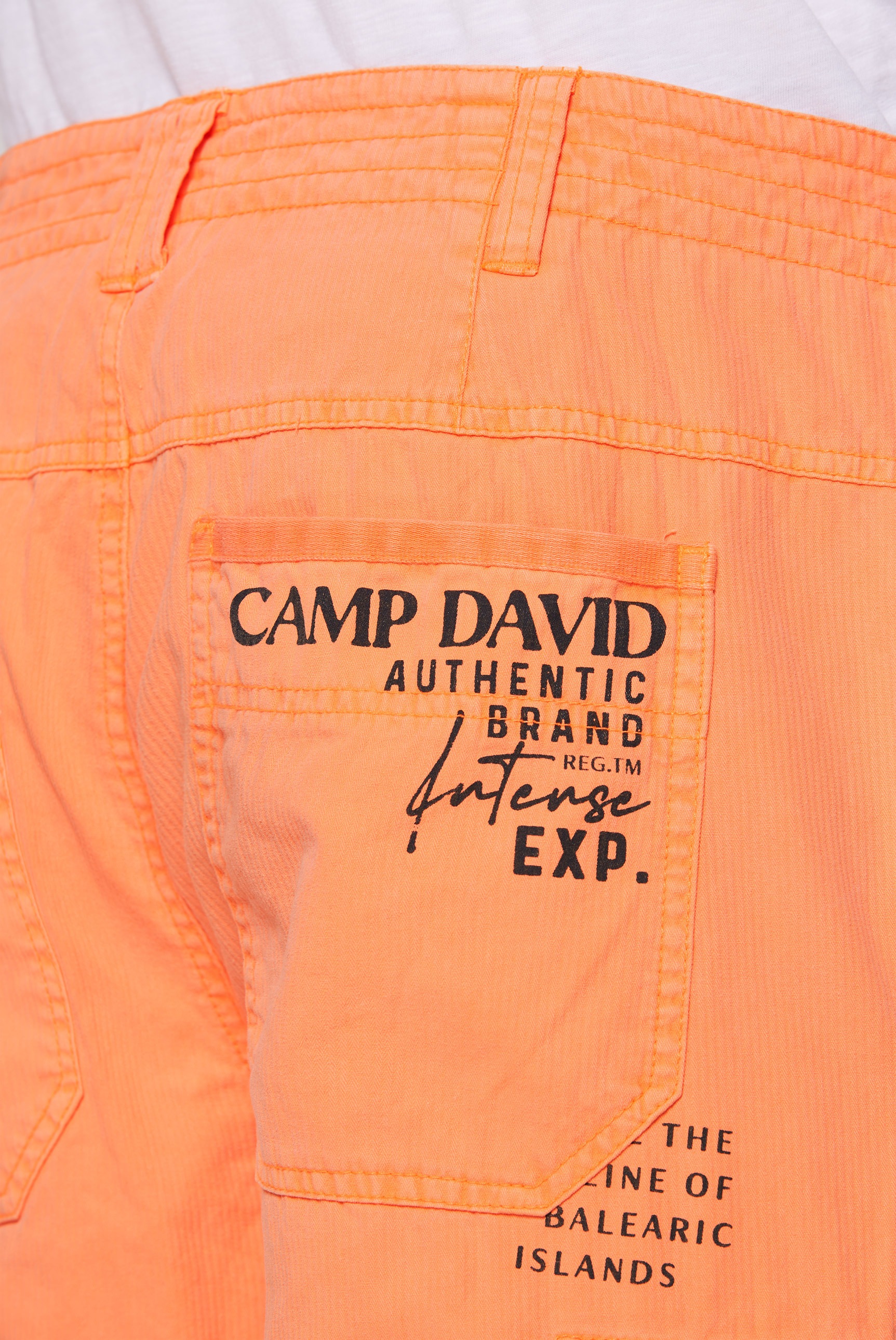 CAMP DAVID Shorts, mit Bindeband am Saum