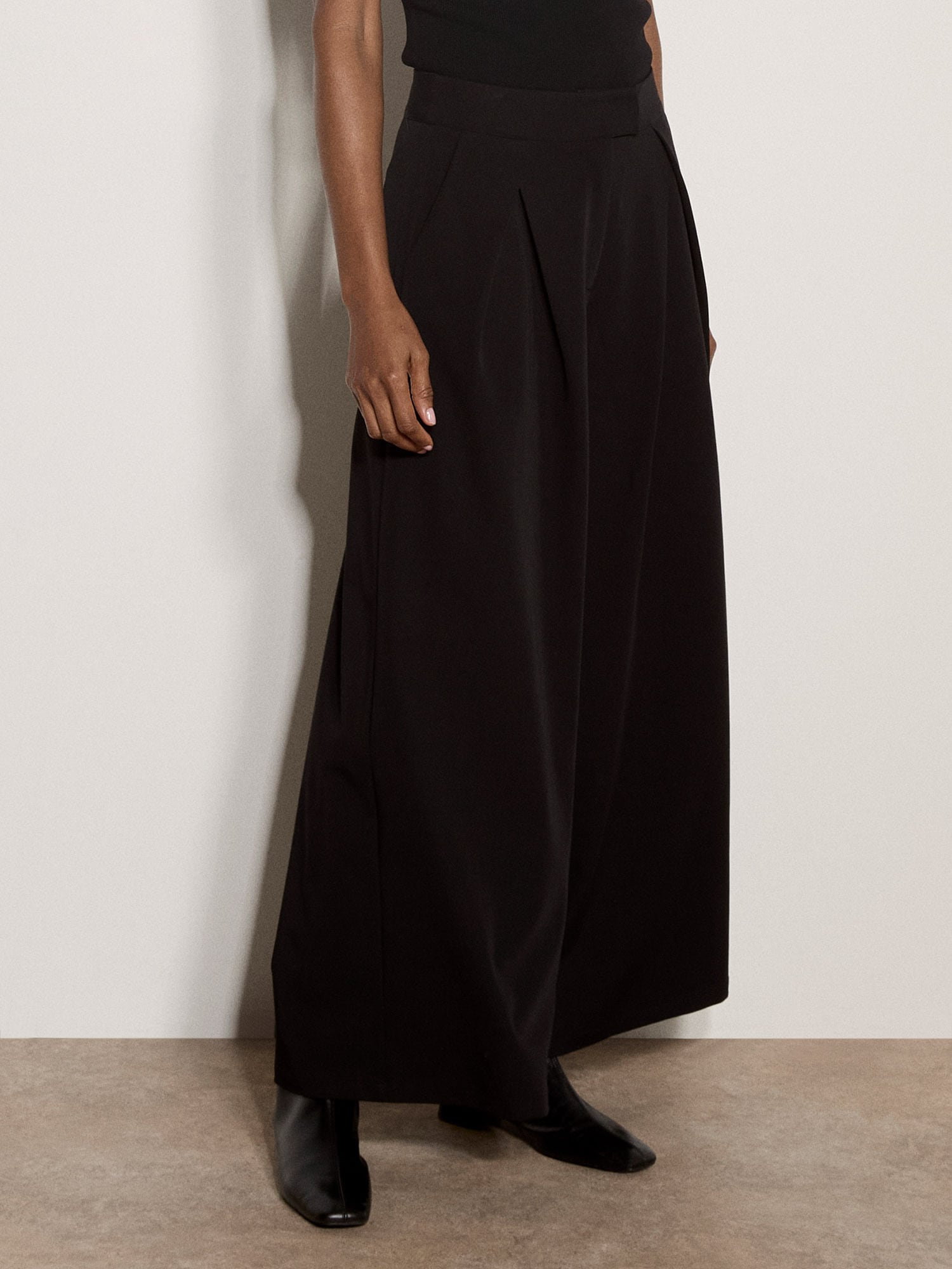 Apricot Stoffhose »Weite Hose«  mit Plissee