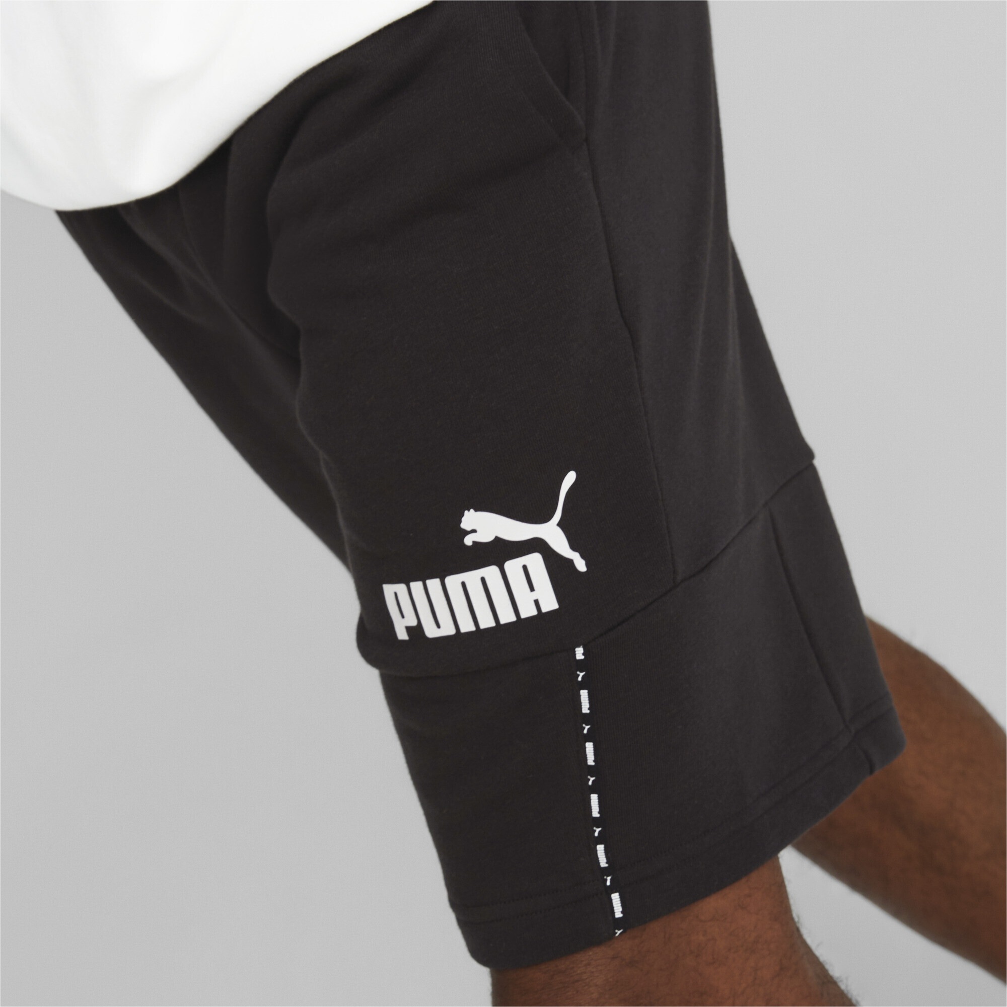 PUMA Sporthose »Essentials Block Tape Shorts Herren«