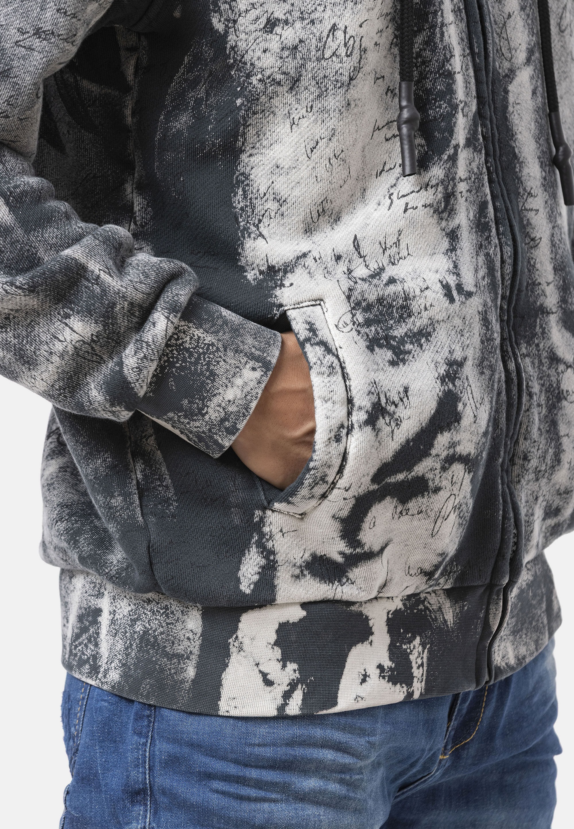 Cipo & Baxx Sweatjacke »Sweatjacke« 1 tlg. mit Kaputze