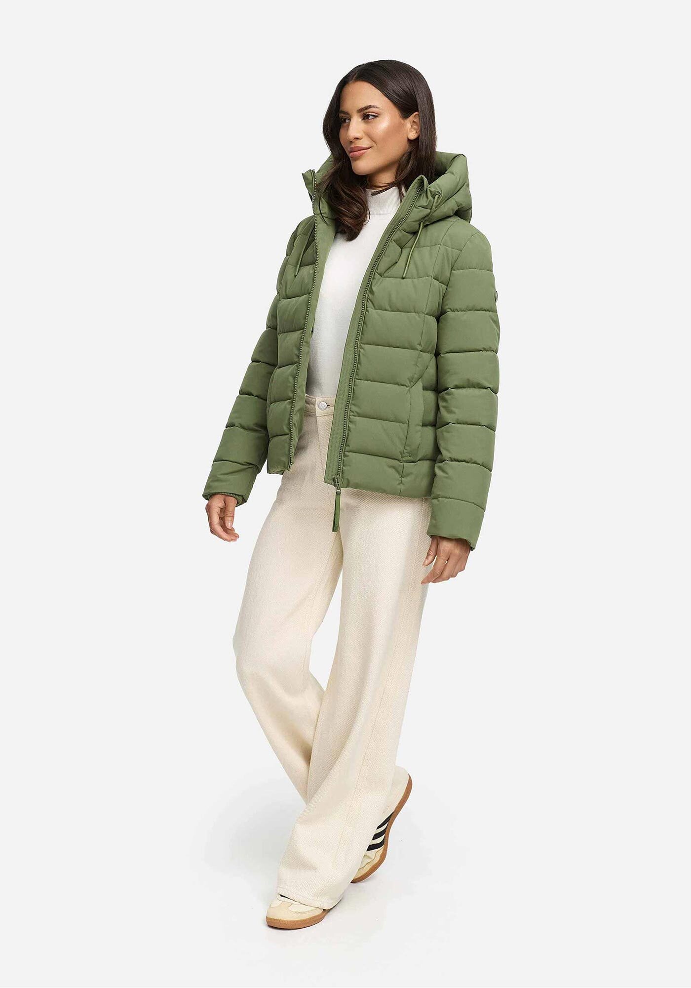 Marikoo Winterjacke »Tayenaa«, mit schmaler Steppung und extra hohem Kragen