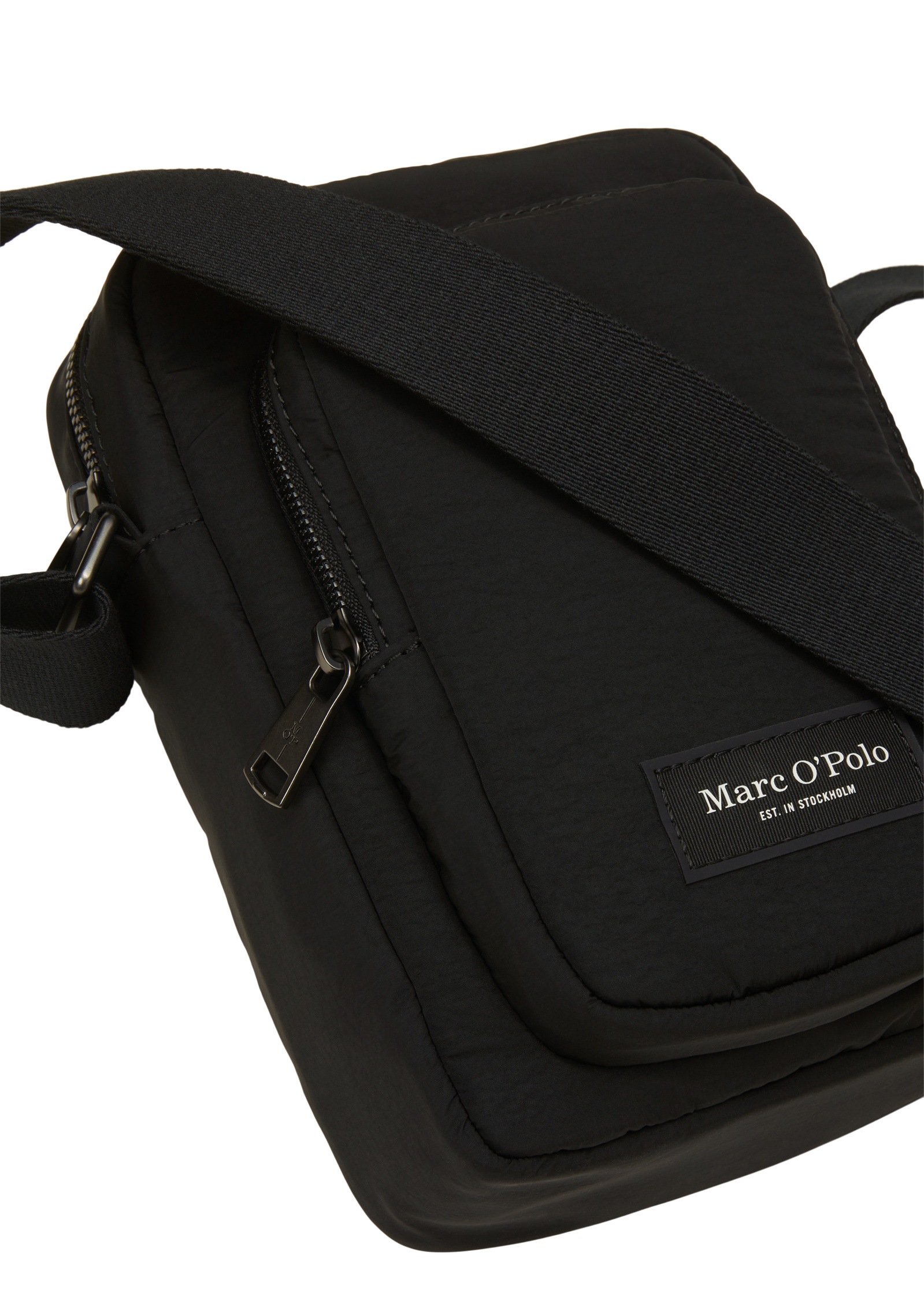 Marc O'Polo Umhängetasche »aus recyceltem Material«
