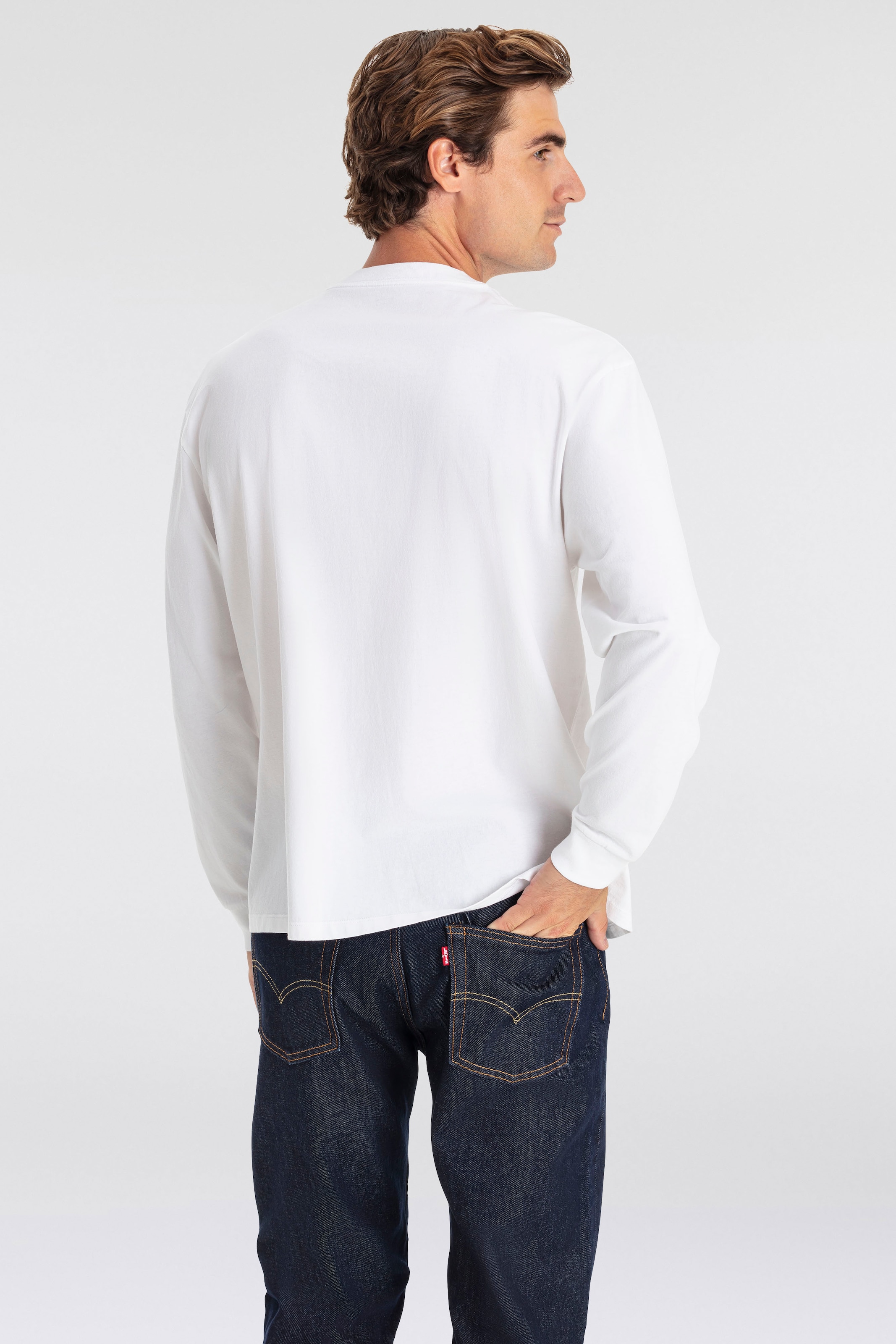 Levi's® Langarmshirt »LS CLASSIC RELAXED TEE«, mit Letterprint/Stickerei auf der Brust