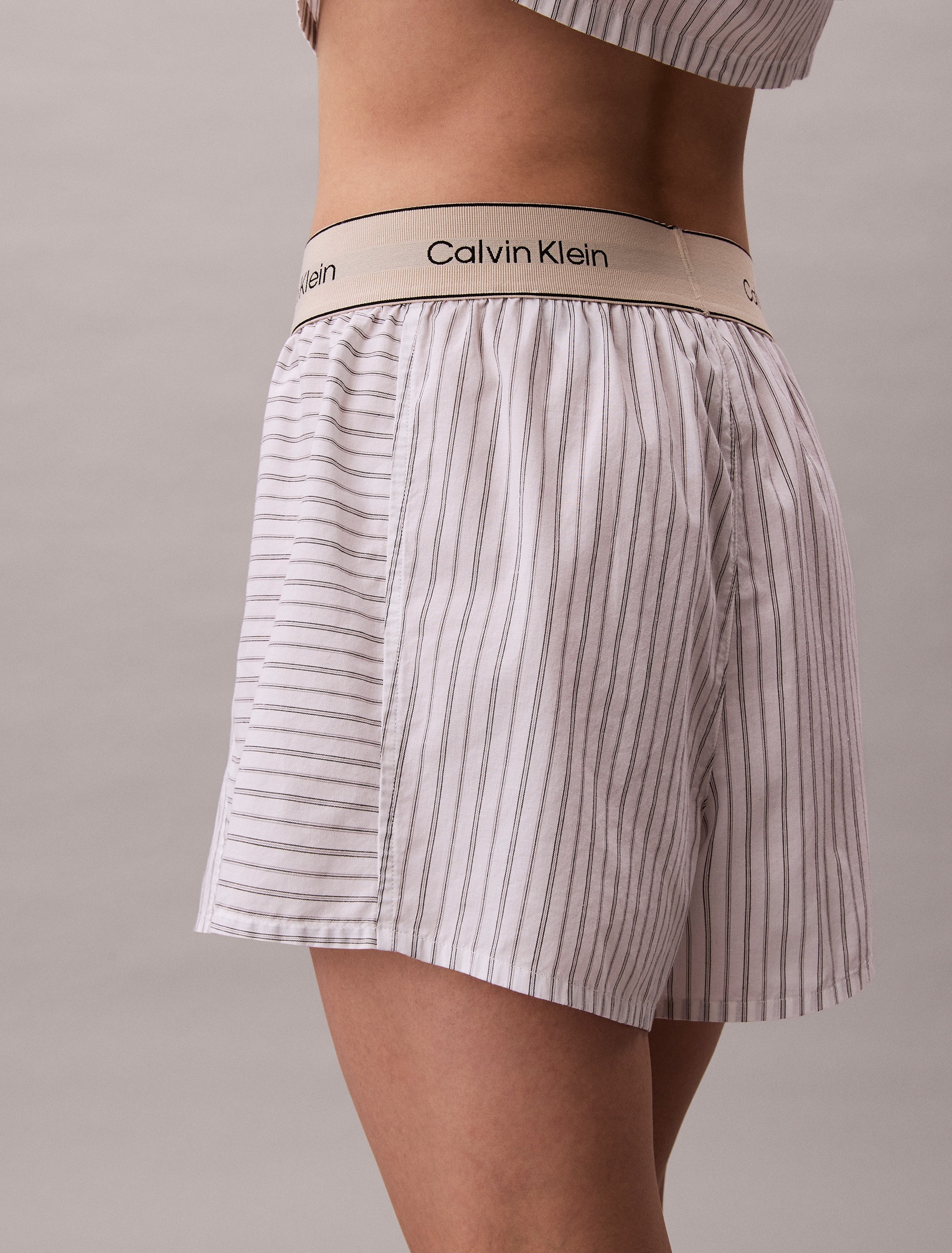 Calvin Klein Underwear Schlafshorts »LOGO SUPER POPLIN SHORT«, Mit elastischem Saum