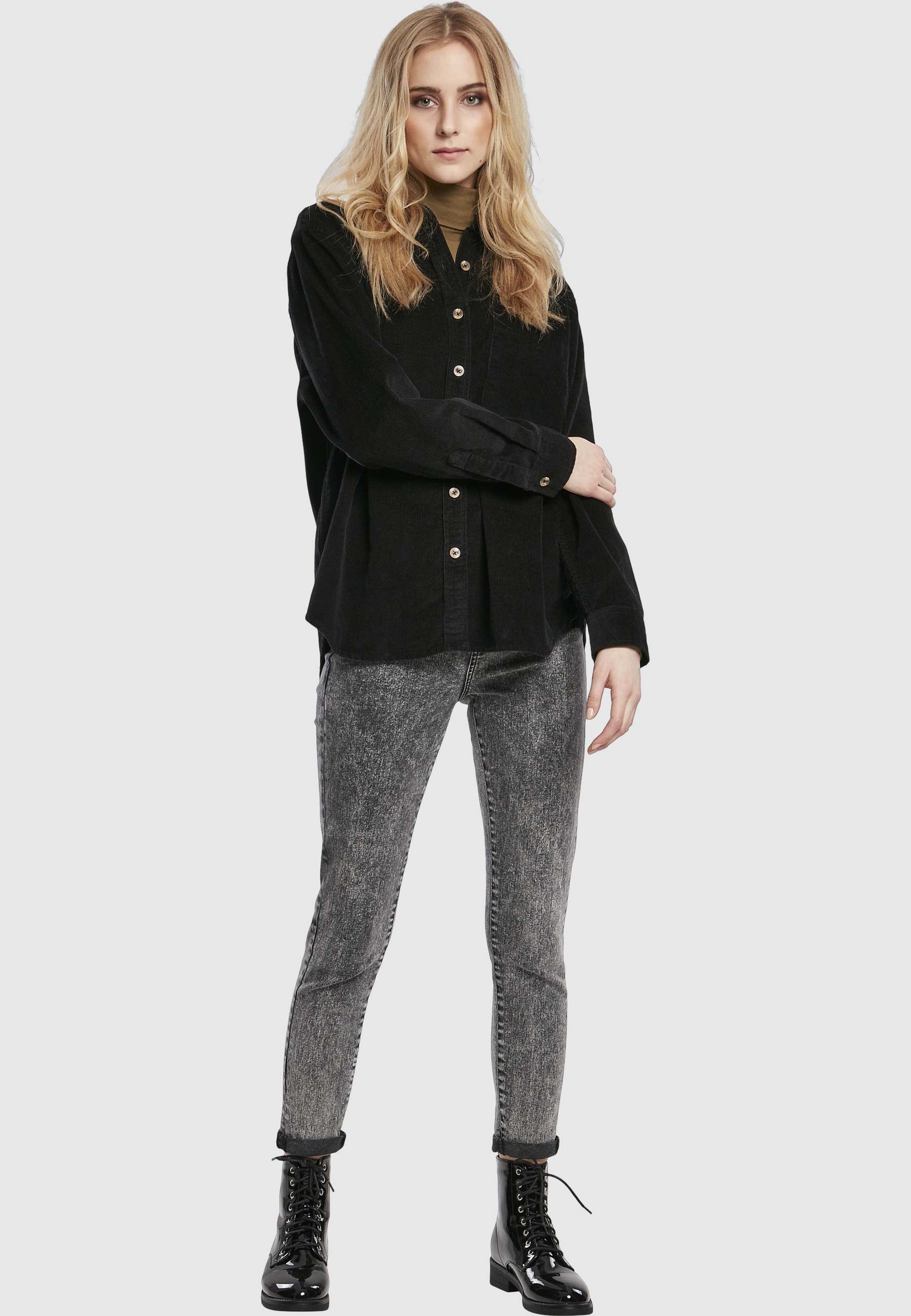 URBAN CLASSICS Langarmhemd »Urban Classics Damen Ladies Corduroy Oversized Shirt« 1 Stk.