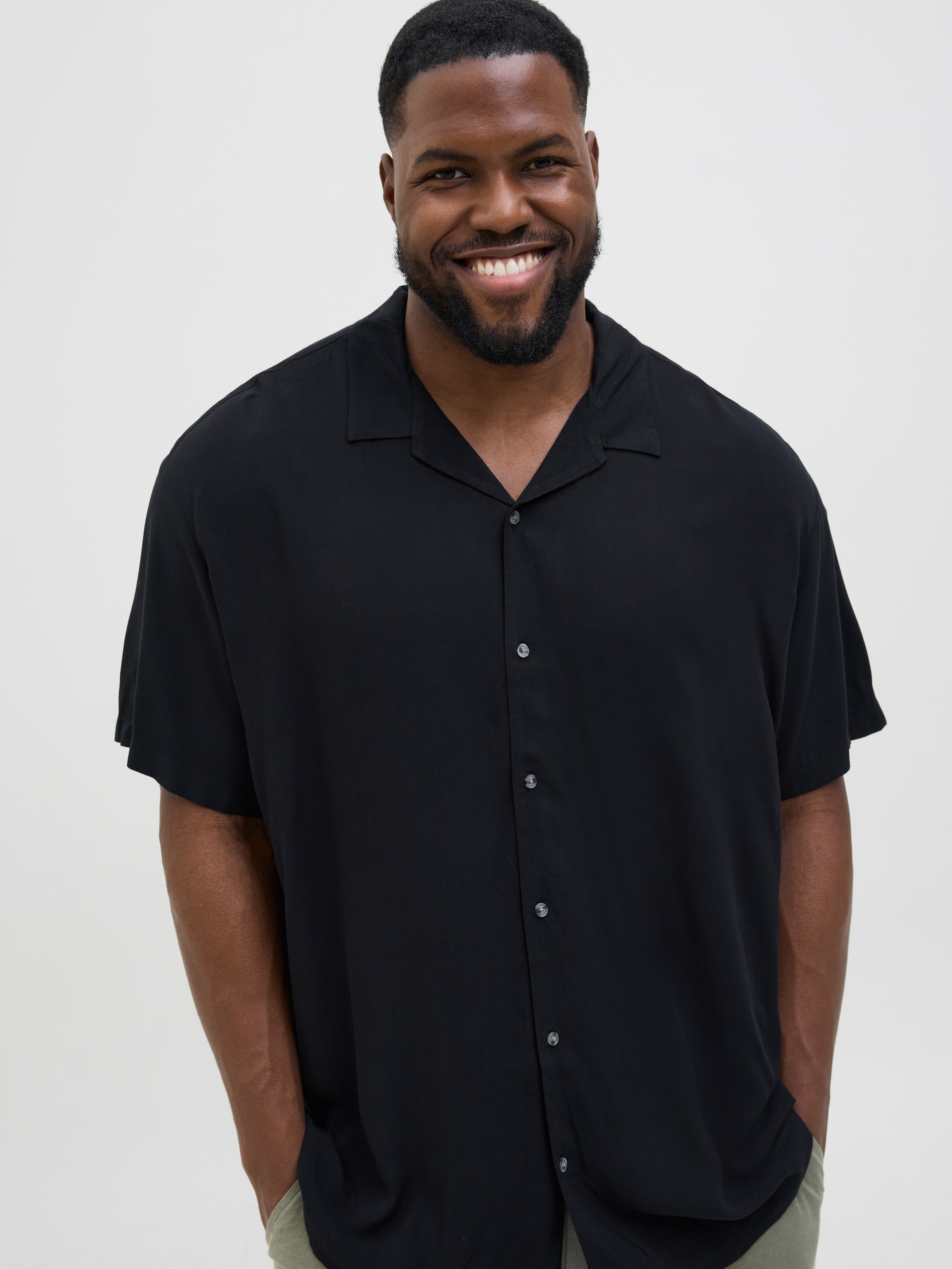 Jack & Jones PlusSize Kurzarmhemd »JJEJEFF SOLID RESORT SHIRT S/S SN PLS«