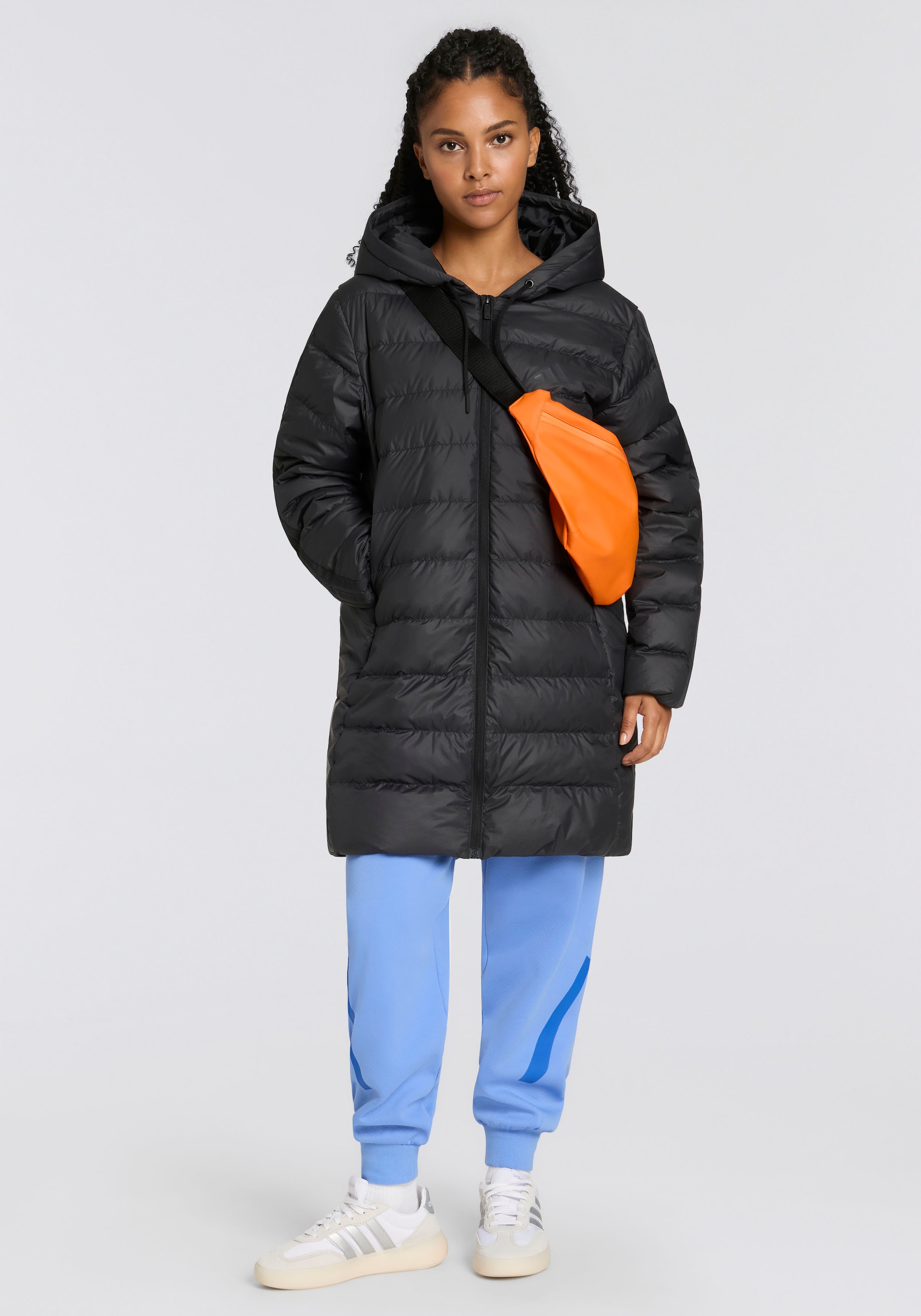 adidas Sportswear Daunenjacke »ESSENTIALS CLIMAWARM 3-STREIFEN LIGHT DAUNENPARKA MIT KAPUZE« Winterjacke Damen