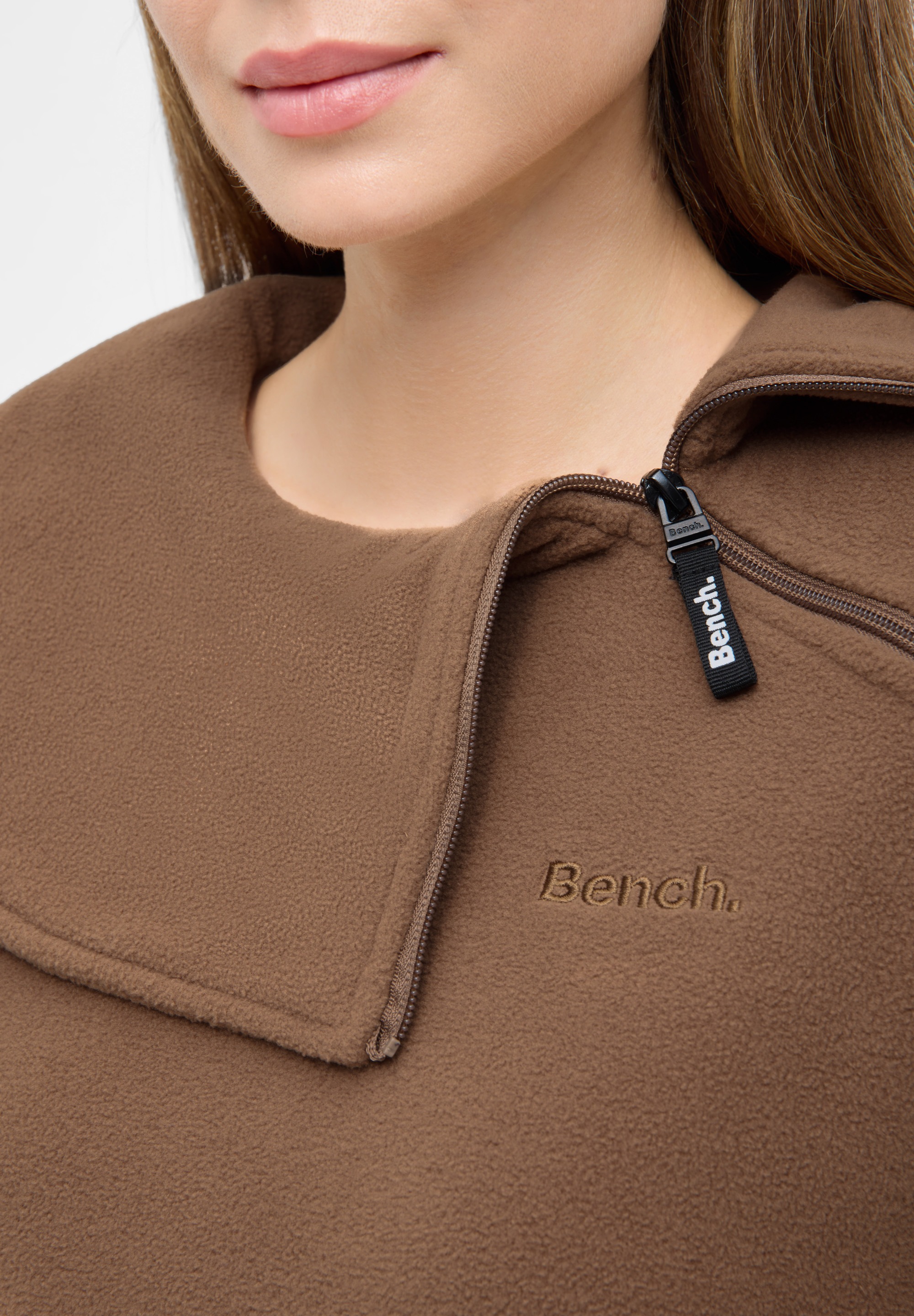 Bench. Fleecepullover »APRILLE«, warmes, tailliertes Fleeceshirt mit Troyerkragen und Seitentaschen
