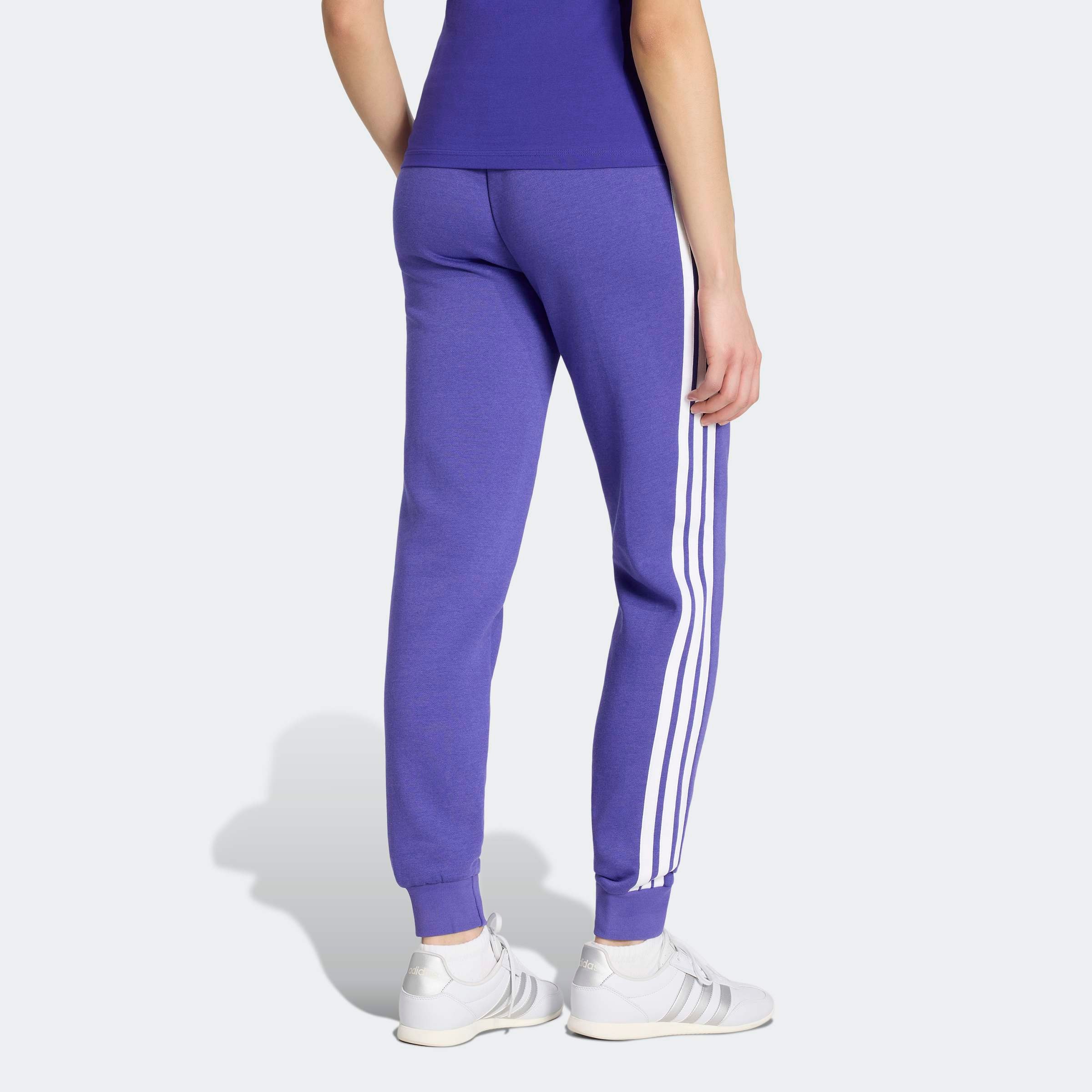 adidas Sportswear Sporthose »ESSENTIALS 3-STREIFEN, SCHMAL GESCHNITTEN«  schmal geschnitten, für vielseitige Aktivitäten, aus Baumwollmix
