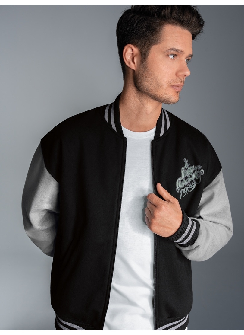 Trigema Sweatjacke "TRIGEMA Collegejacke mit großem Adler-Rückenprint"