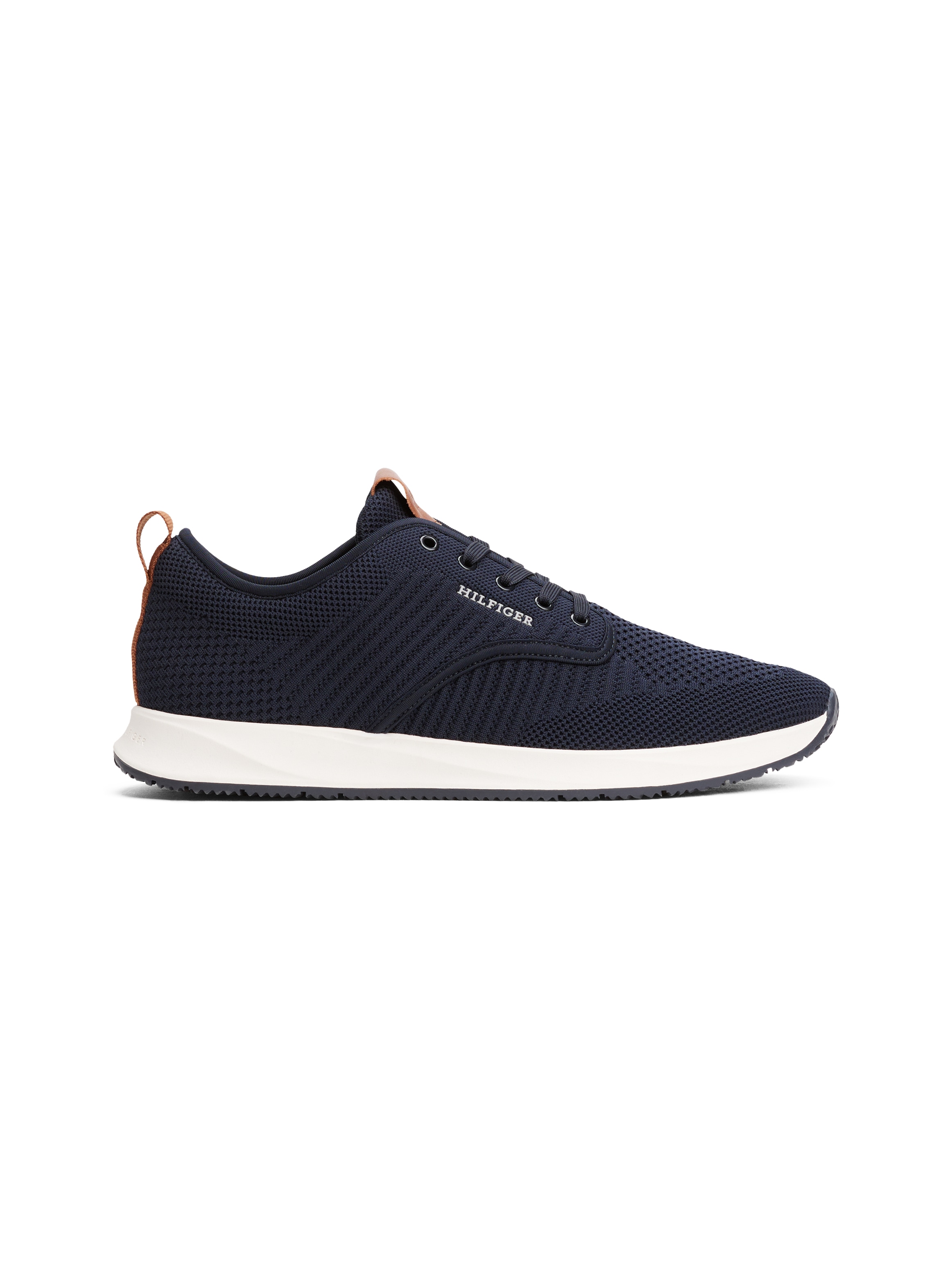 Tommy Hilfiger Sneaker »NEWPORT 3D PREMIUM KNIT«, Halbschuh, Schnürer, Freizeitschuh mit Kontrast-Logoaufnäher