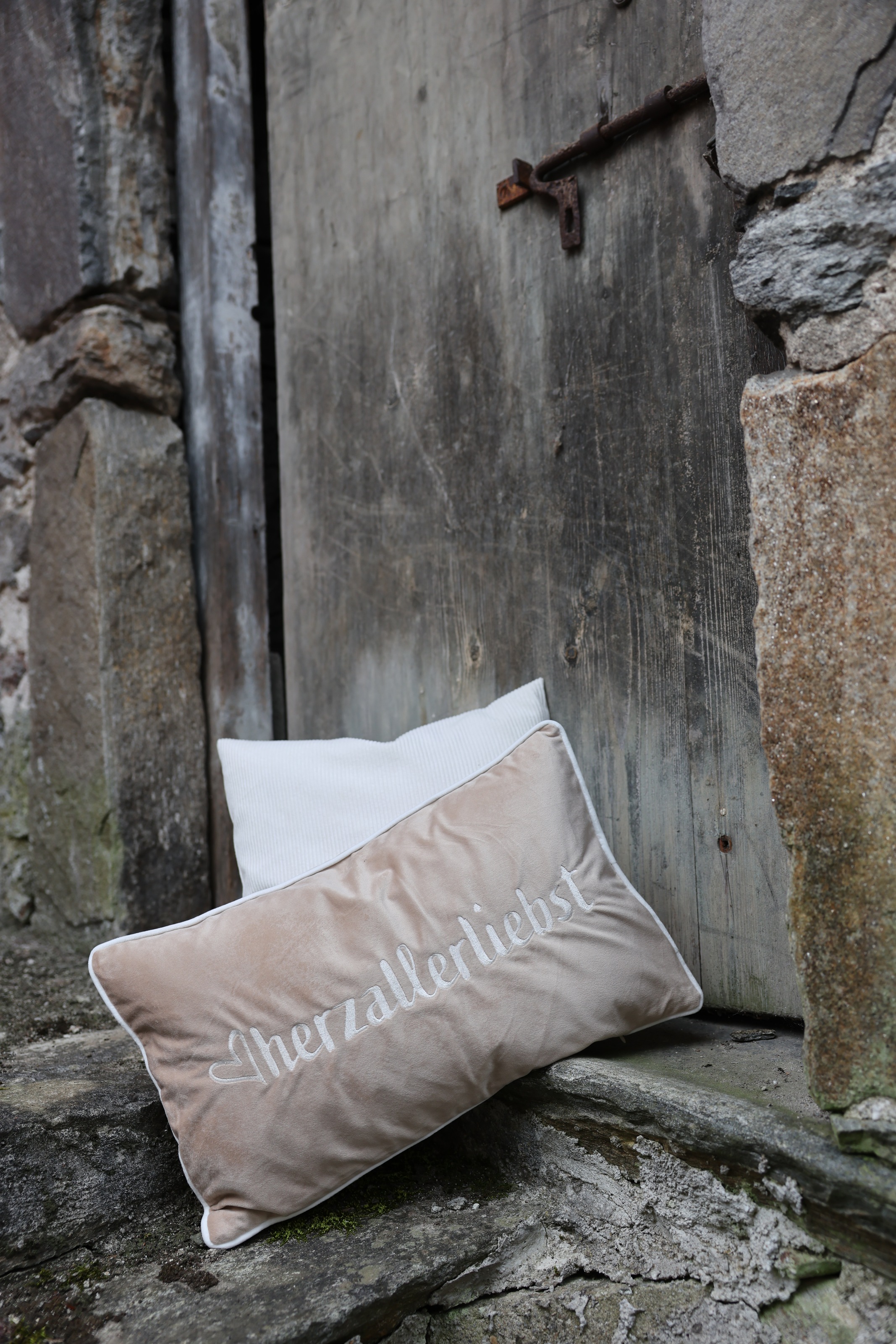 PAD Dekokissen "LETTERS" Made in Europe günstig online kaufen