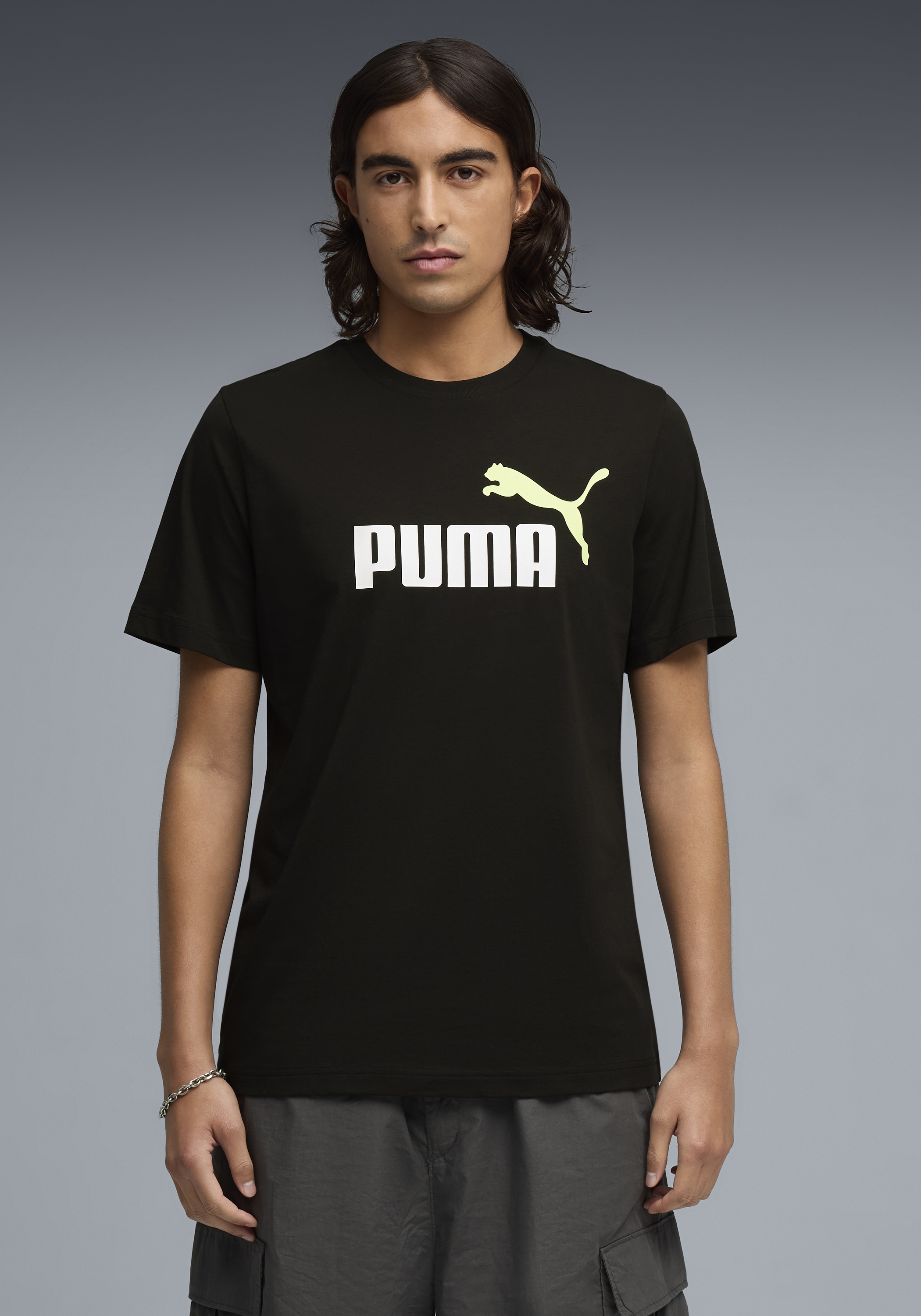 PUMA T-Shirt "GRAPHICS 2 COLOR NO 1 LOGO TEE" Kurzarm, mit Rundhalsausschnitt, mit Print-Applikation