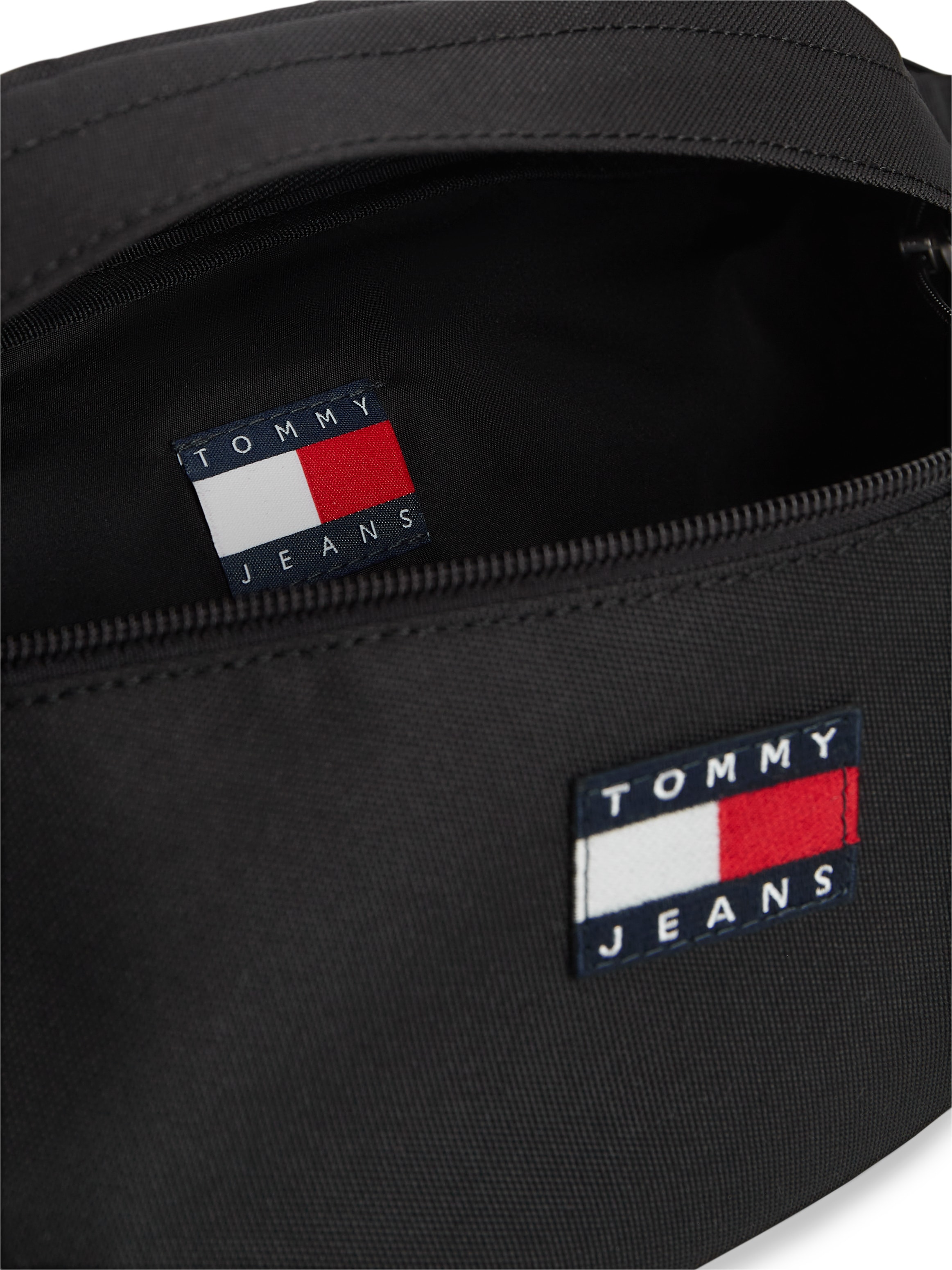 Tommy Jeans Bauchtasche »TJM ESS DAILY BUMBAG« Unisex Gürteltasche, Crossbodybag, Minibag mit Logo-Aufnäher