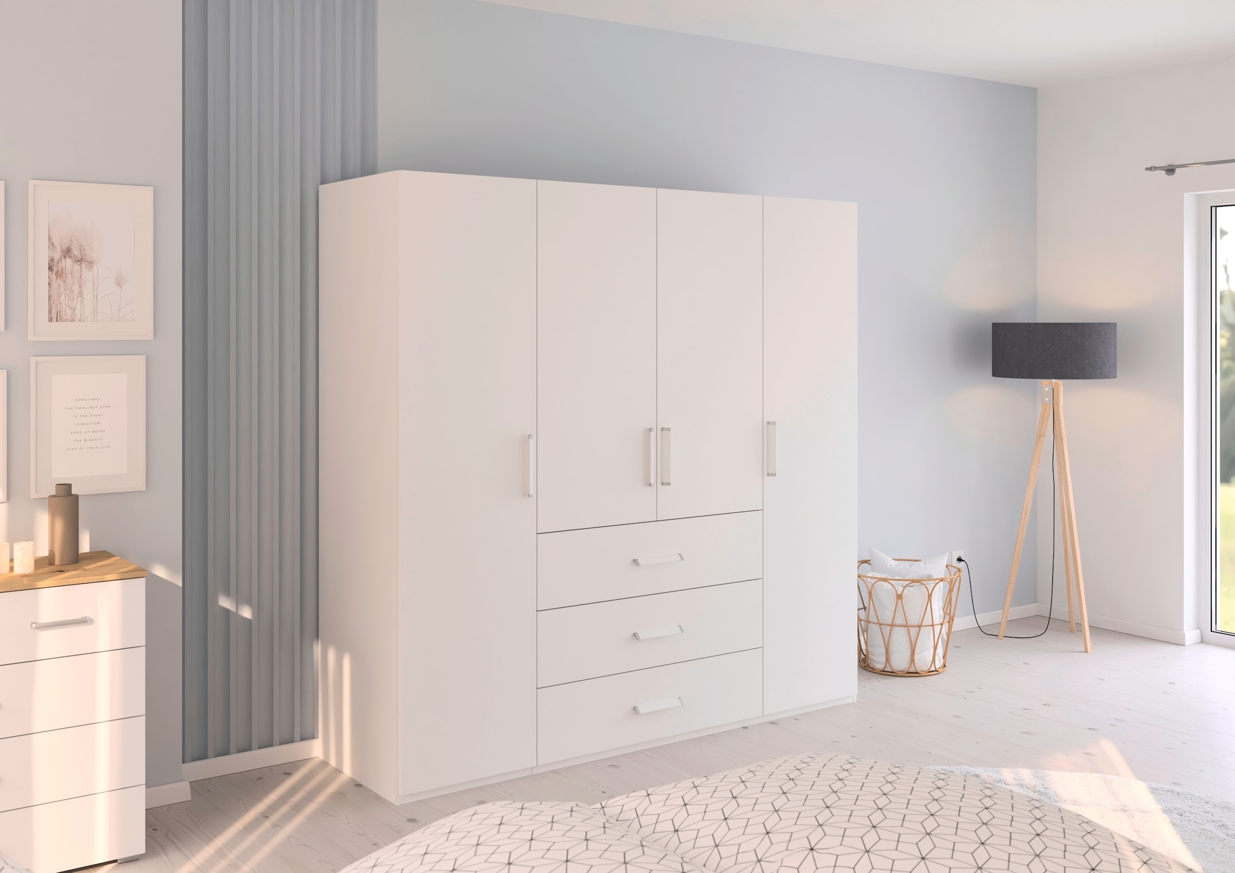 rauch Drehtürenschrank »Kleiderschrank Schrank Garderobe Schlafzimmerschrank EVELYN«, (in 2 Höhen 197 oder 210 cm erhältlich), in elegantem Stil mit Schubladen 3 Breiten und 2 Höhen MADE IN GERMANY