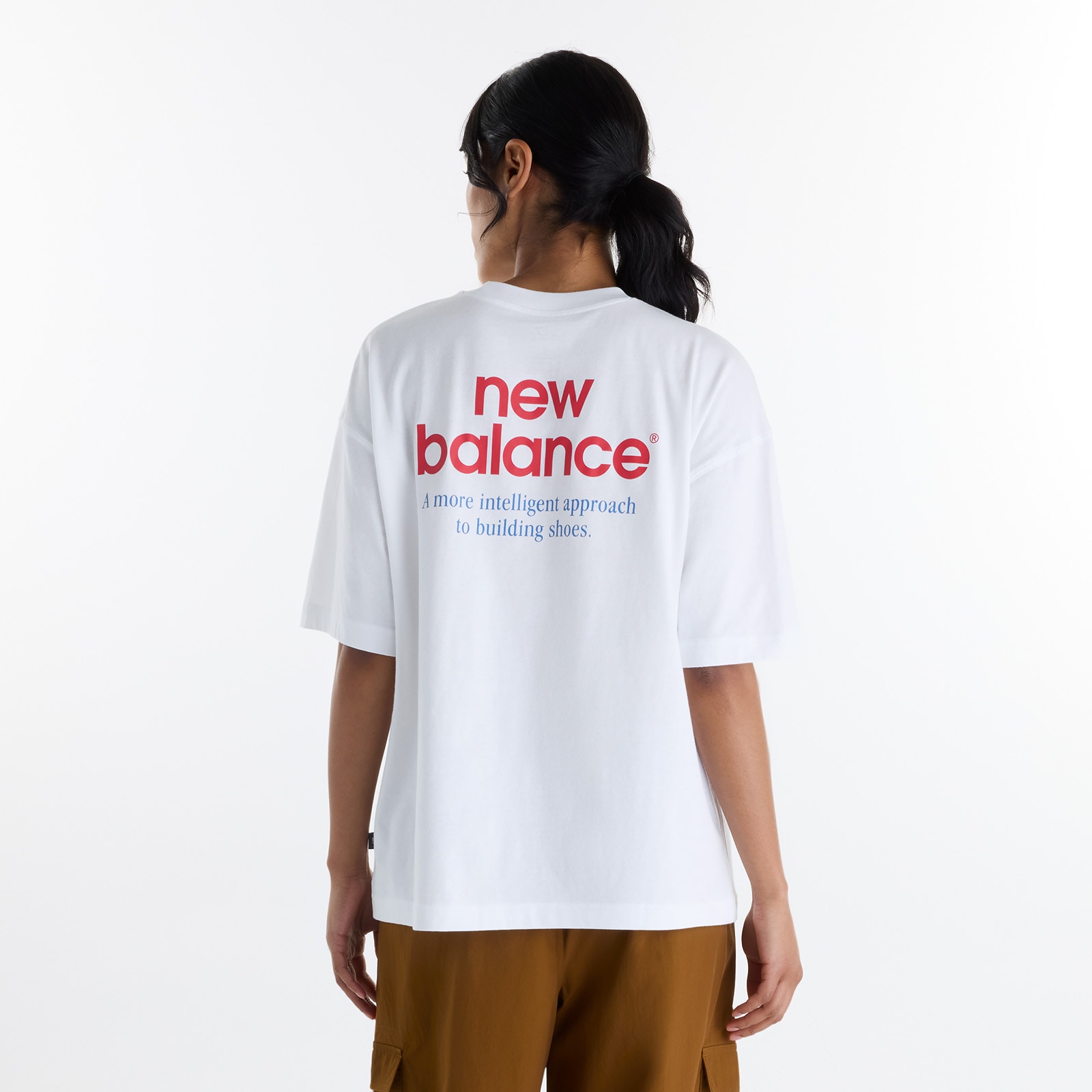 New Balance T-Shirt »INTELLIGENT RELAXED T-SHIRT« für Erwachsene, sportlicher Stil, lässiger Look, aus Baumwolle