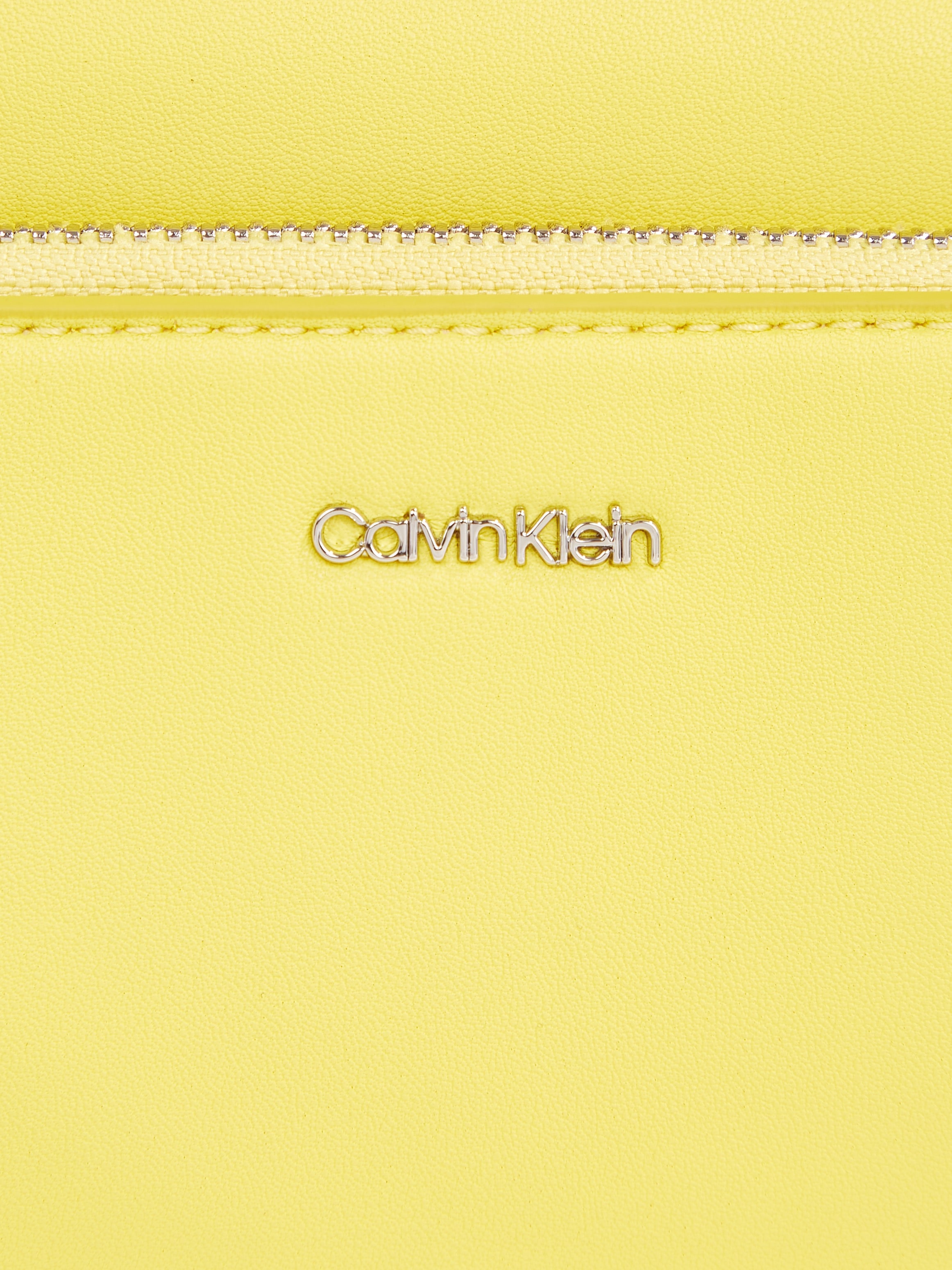 Calvin Klein Mini Bag »CK MUST CAMERA BAG«, Handtasche Damen Tasche Damen Recycelte Materialien