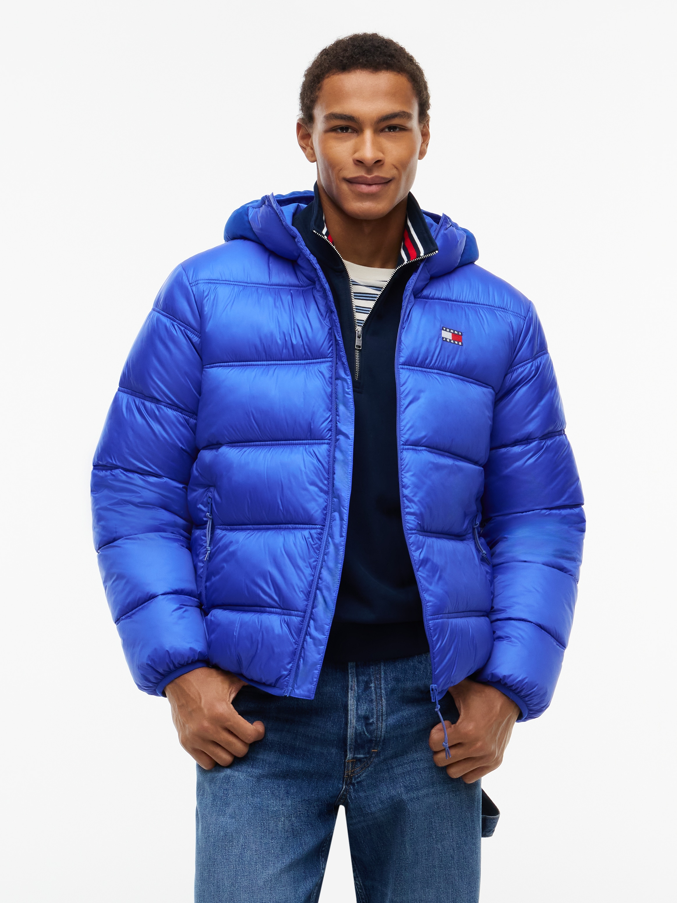 Tommy Jeans Steppjacke "HOODED LOGO PUFFER" mit Kapuze Winterjacke Steppjacke W Regular fit mit Rundhalsausschnitt