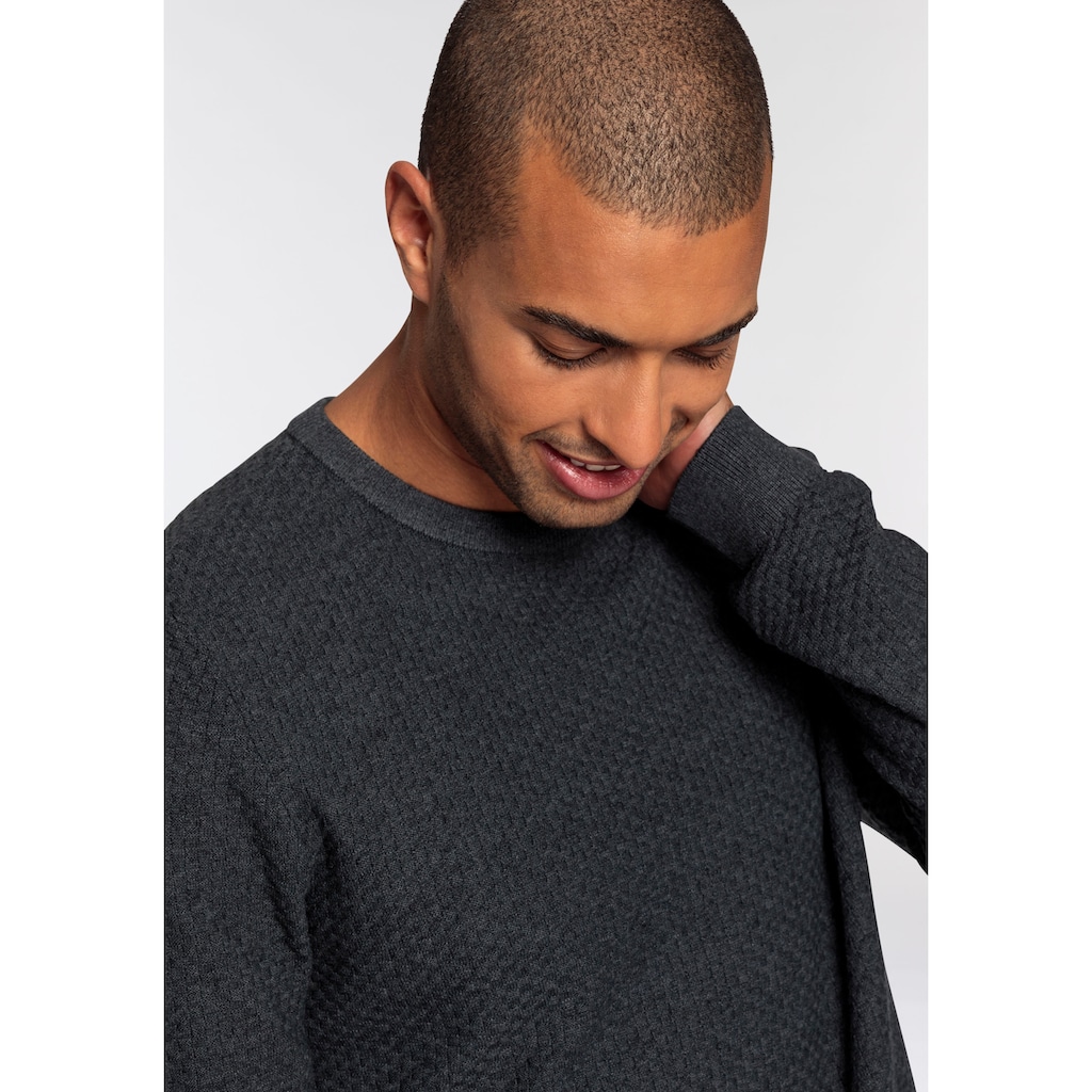 Bruno Banani Strickpullover, mit spezieller Strickoptik