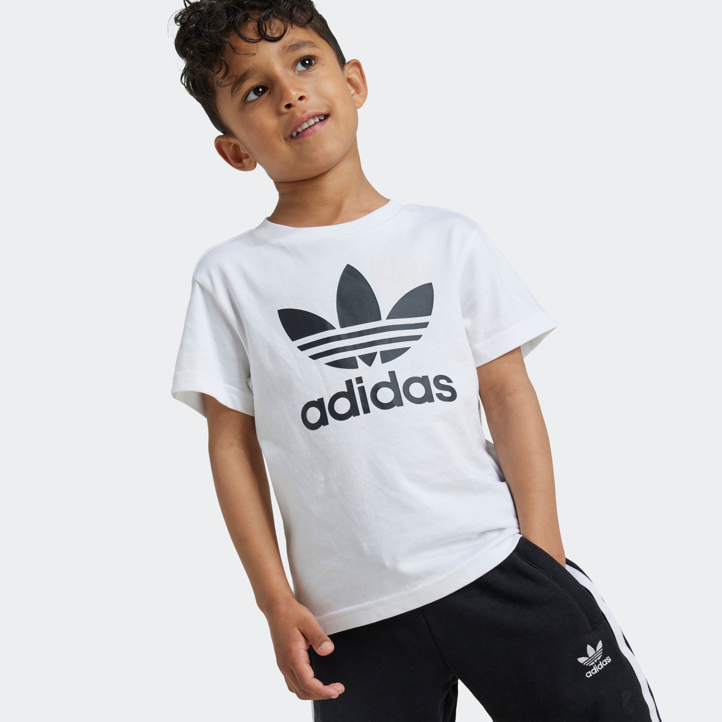 Thumbnail - adidas Originals T-Shirt & Shorts "SHORT TEE SET"