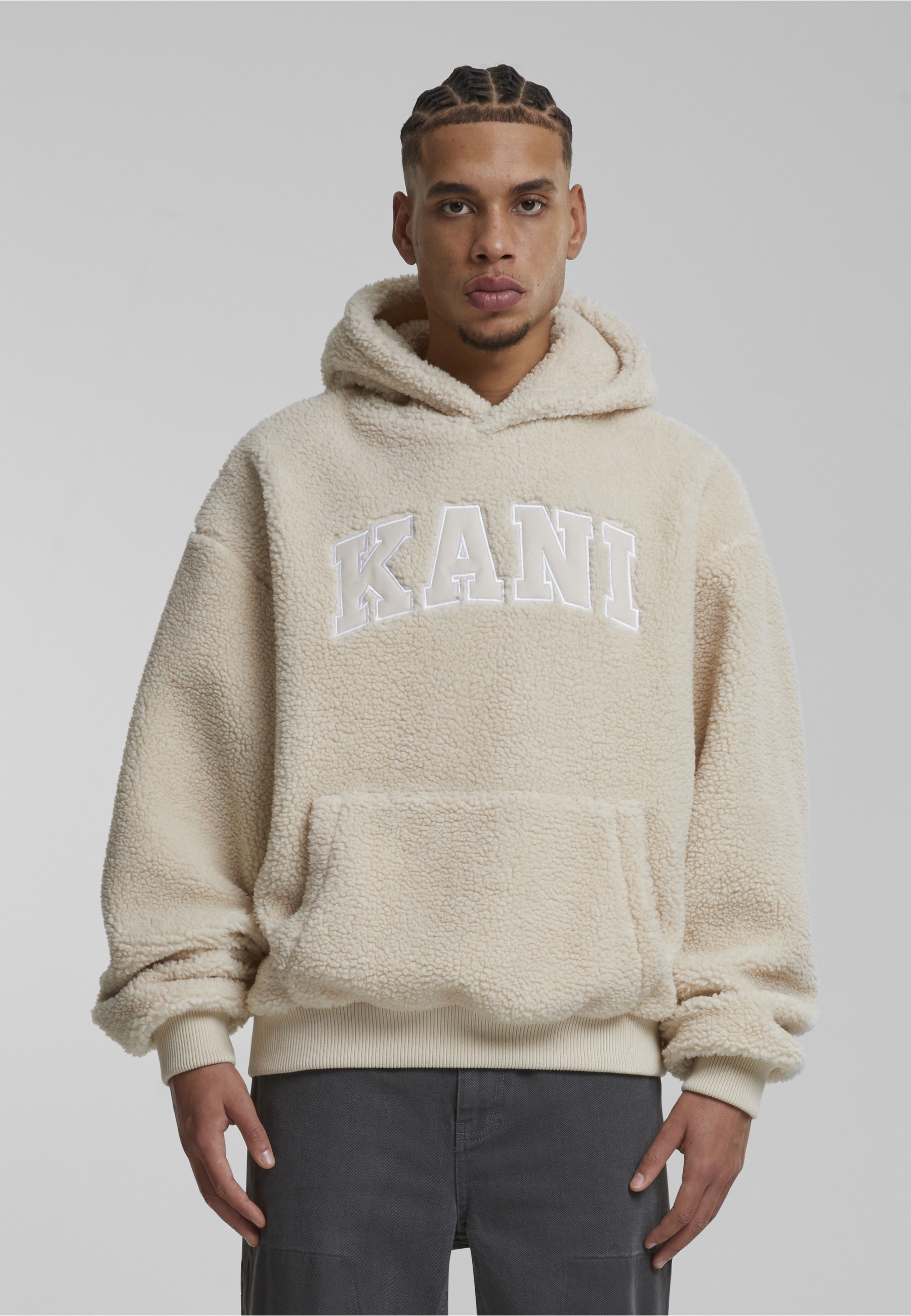 Karl Kani Kapuzenpullover »Karl Kani Karl Kani Serif Teddy Hoodie« 1 Stk.