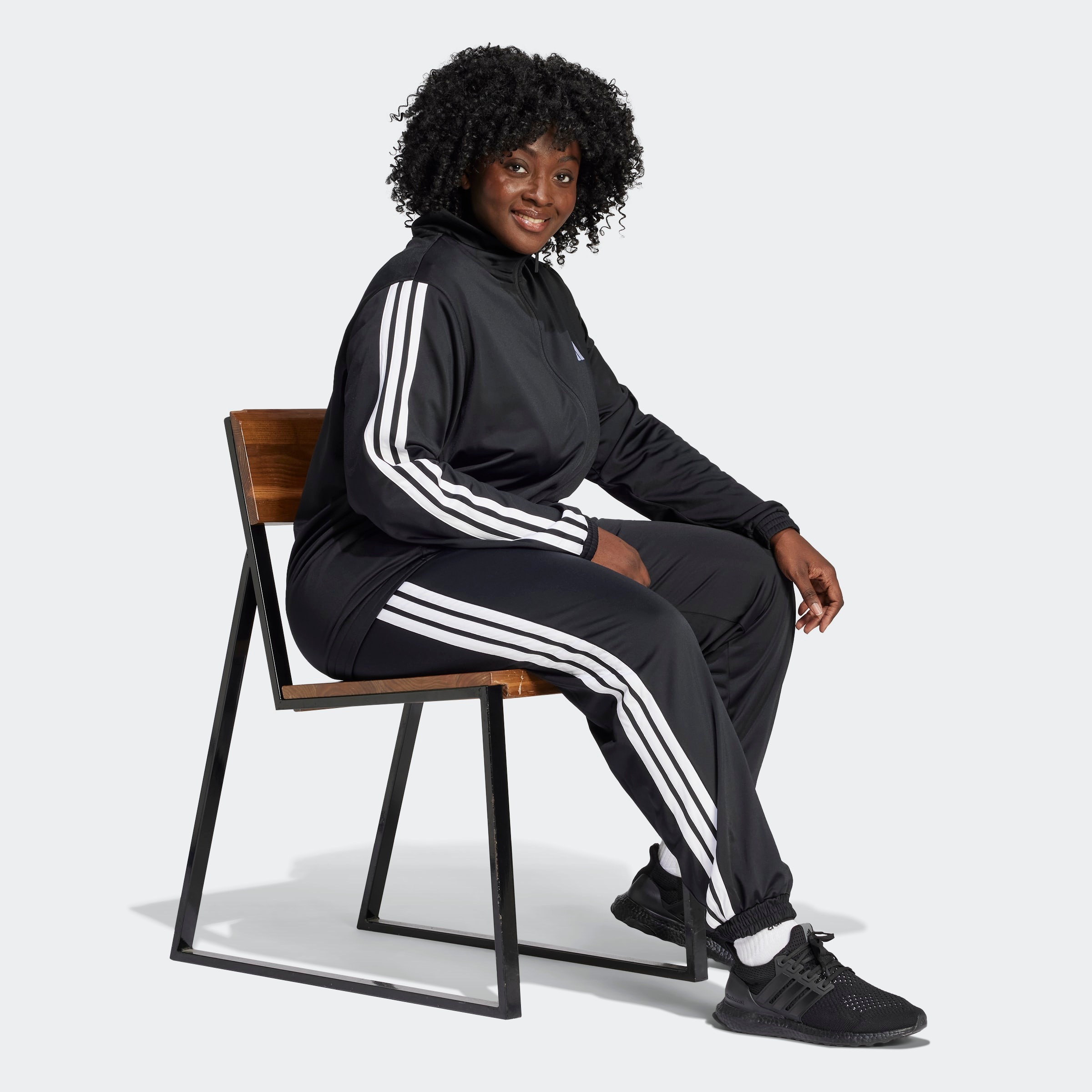adidas Sportswear Sporthose »W 3S TP TRIC«, (1 tlg.), drei Streifen Trainingshose aus Trikotstoff, Trackpants