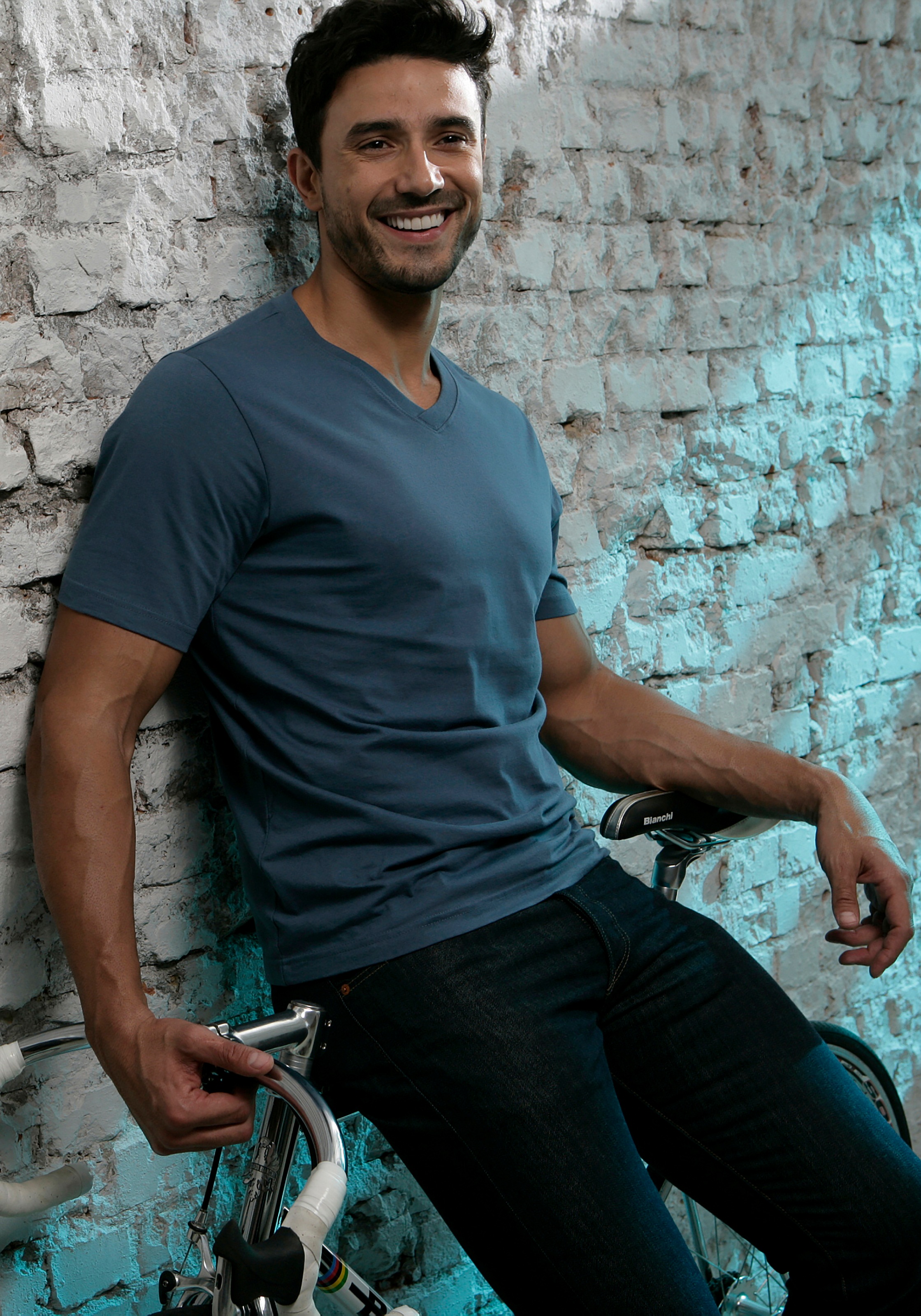 H.I.S T-Shirt, 3 Stk. mit V-Ausschnitt aus Baumwolle, Unterhemd, T-Shirt günstig online kaufen