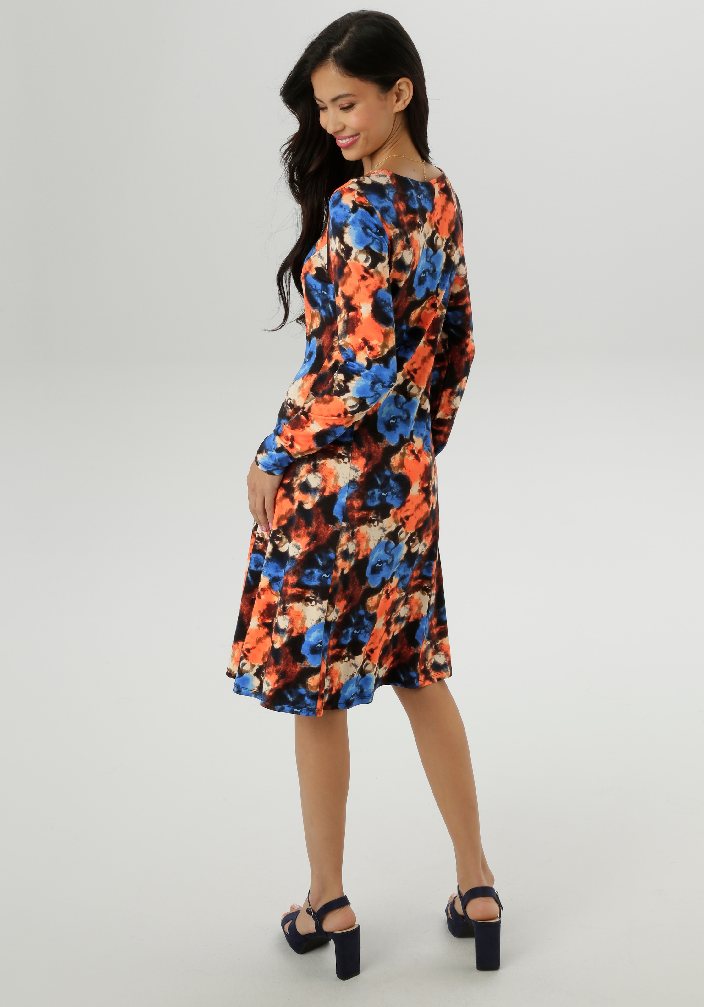 Aniston SELECTED Jerseykleid, mit farbintensiven Batikdruck - NEUE KOLLEKTION