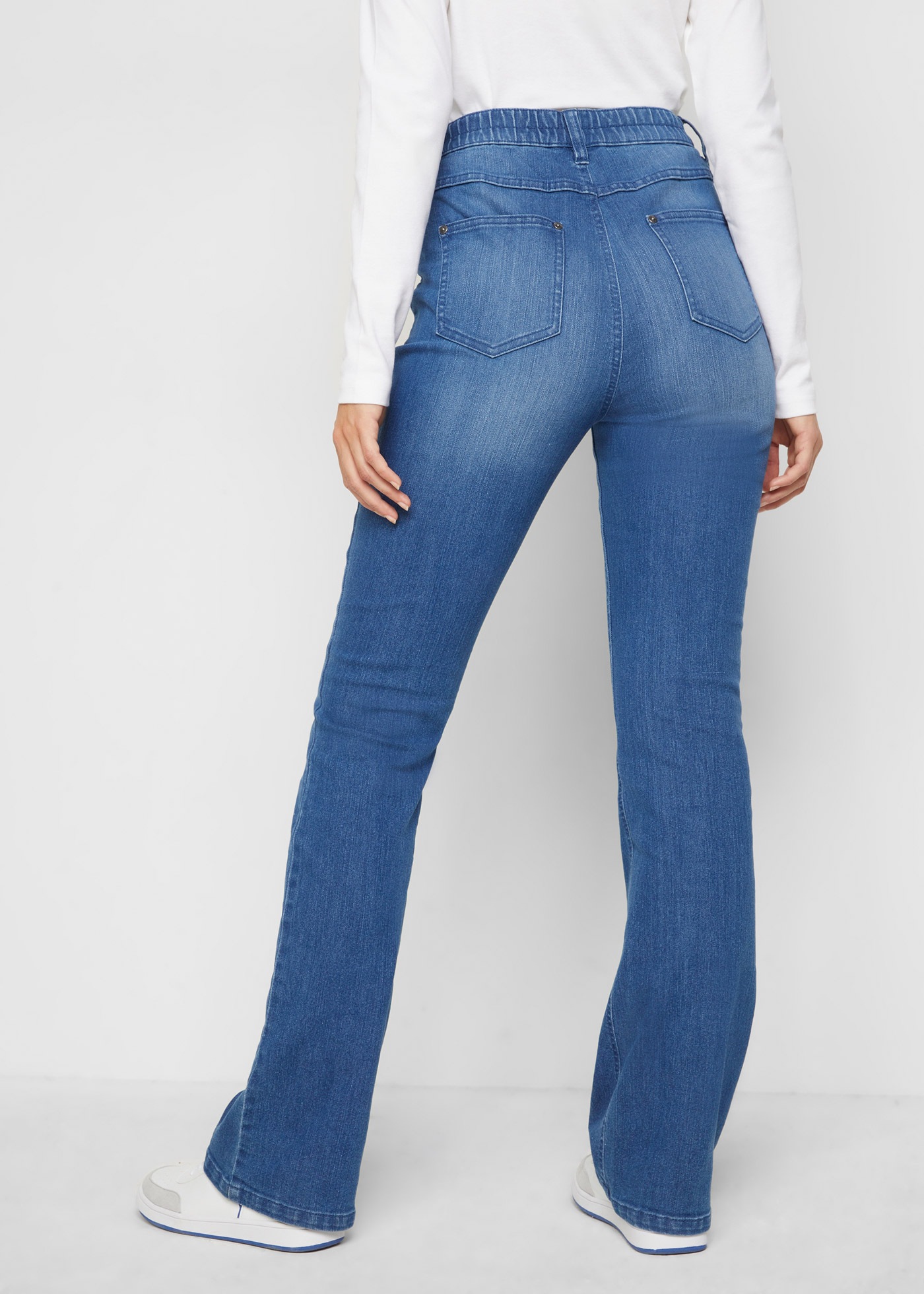 bonprix Bootcut-Jeans Slim Fit Passform, High Waist, mit Stickerei günstig online kaufen